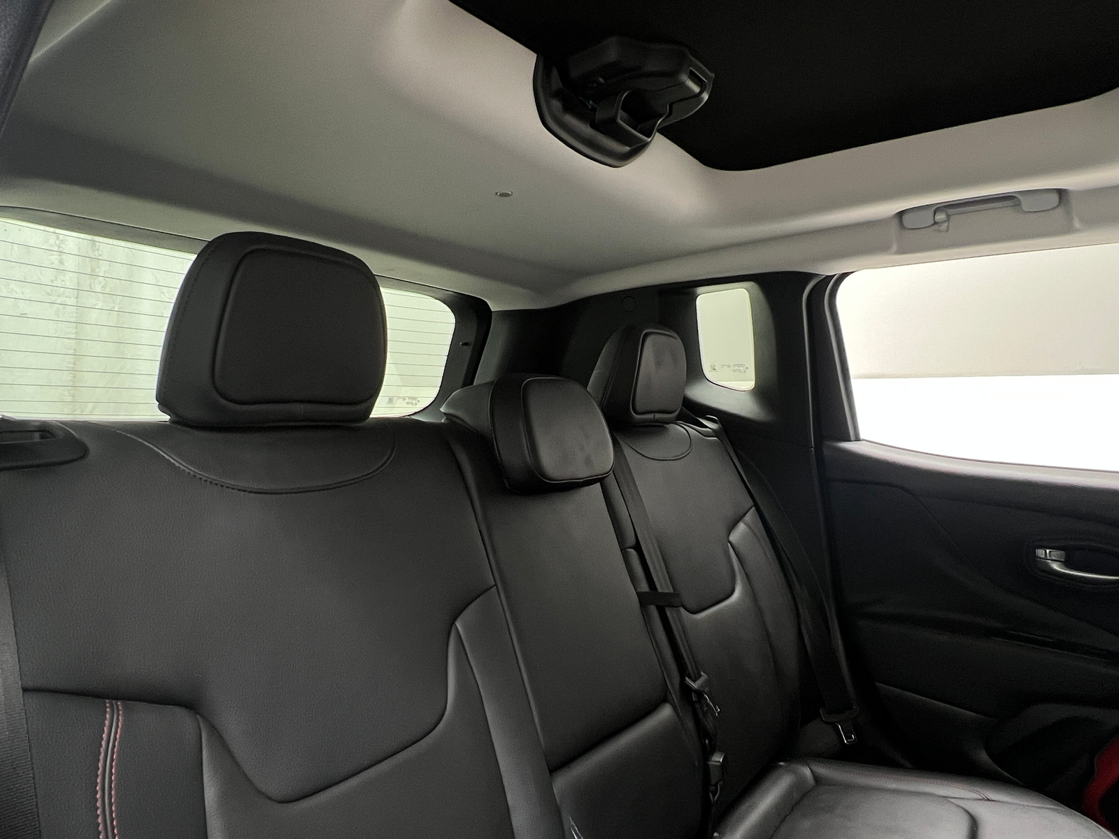 Thumbnail: 2016 Jeep Renegade - 6