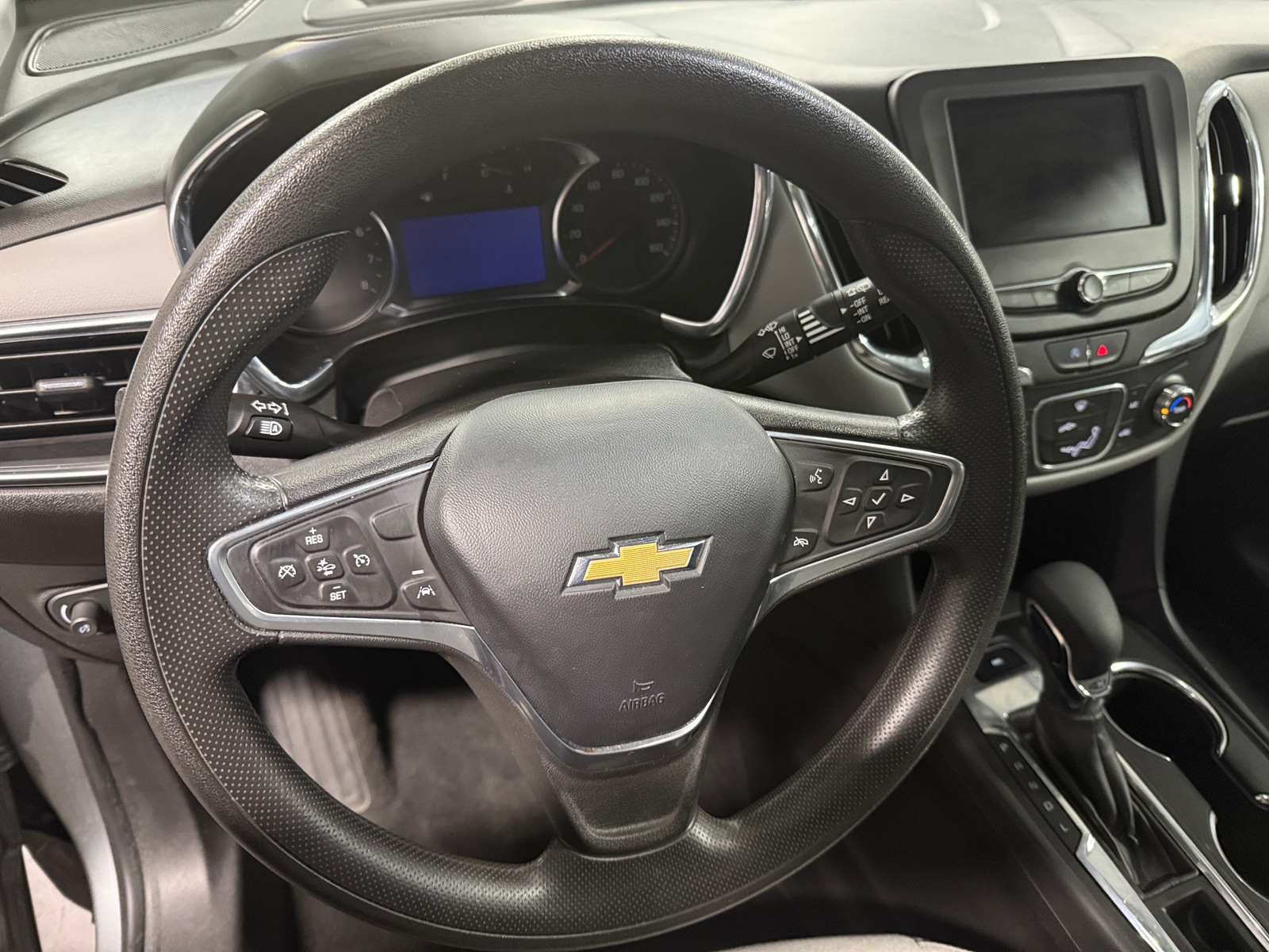 Thumbnail: 2023 Chevrolet Equinox - 5