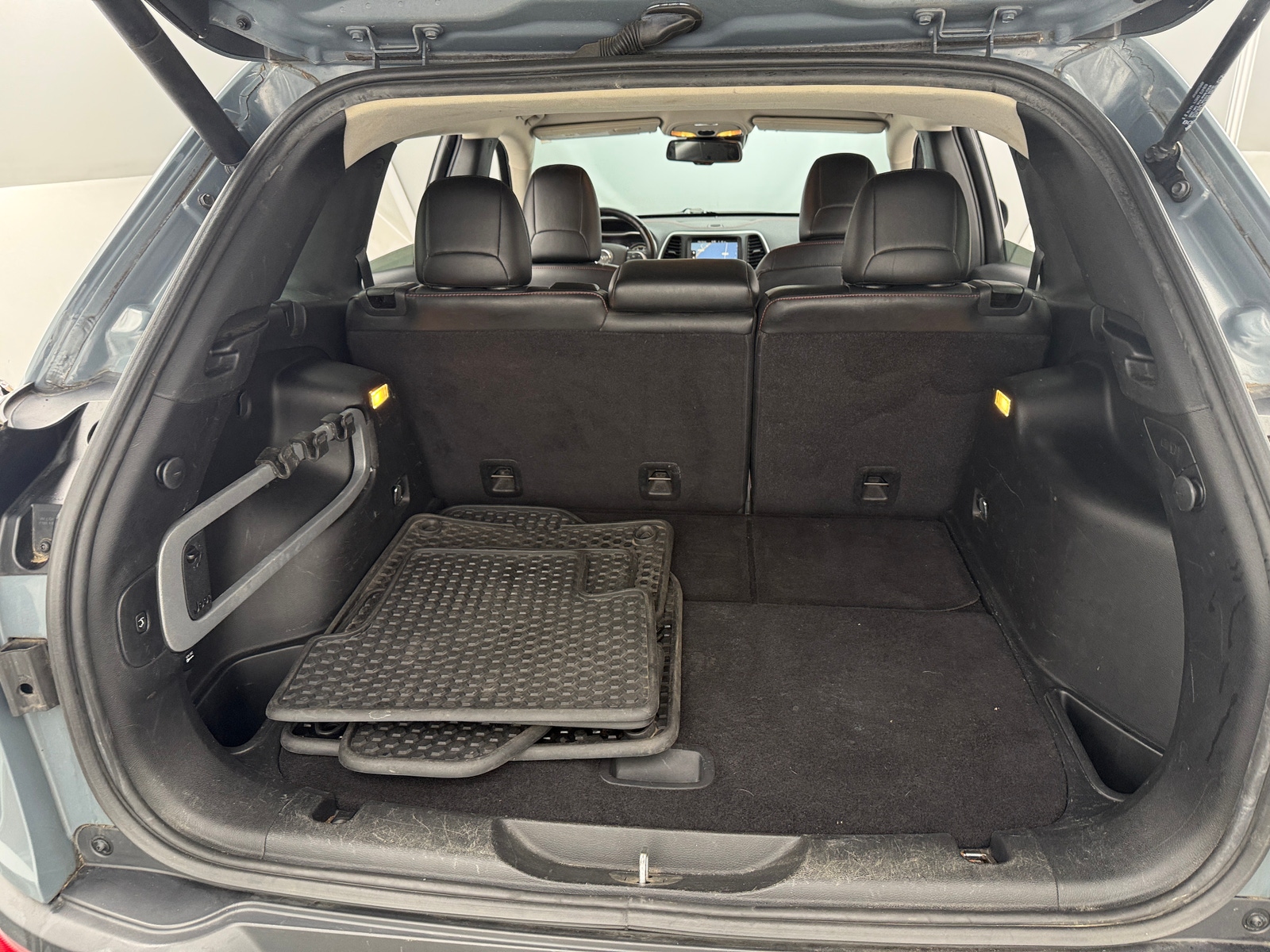 Thumbnail: 2014 Jeep Cherokee - 6