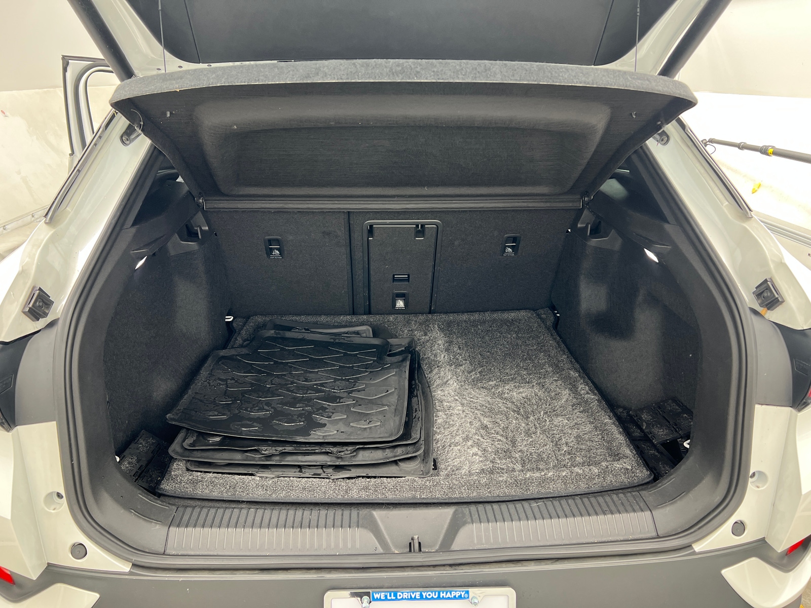 Thumbnail: 2023 Volkswagen ID.4 - 6