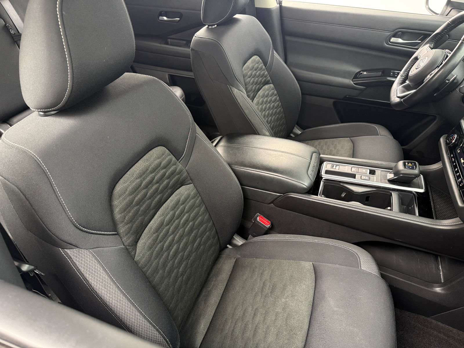 Thumbnail: 2022 Nissan Pathfinder - 2