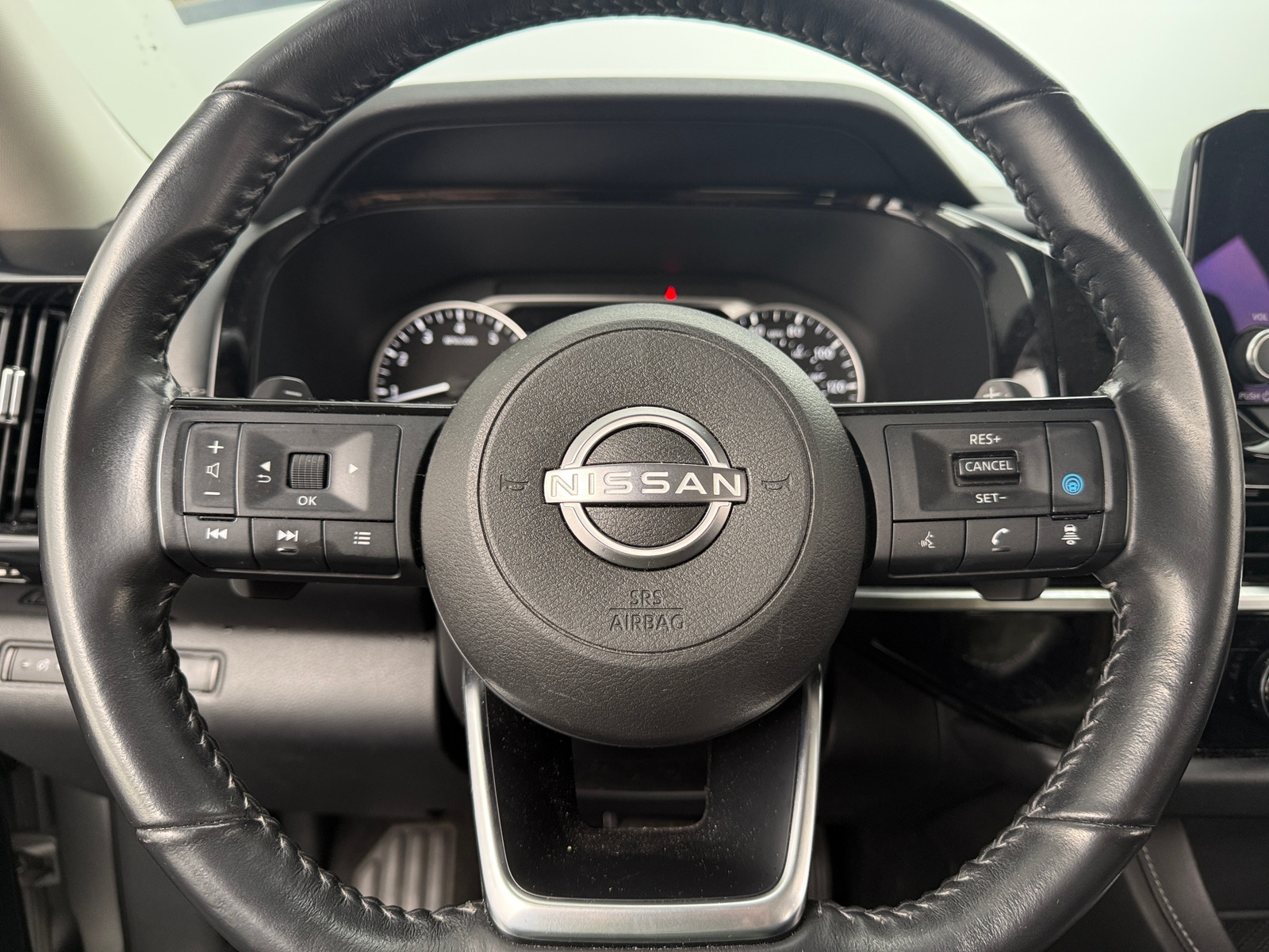 Thumbnail: 2022 Nissan Pathfinder - 5