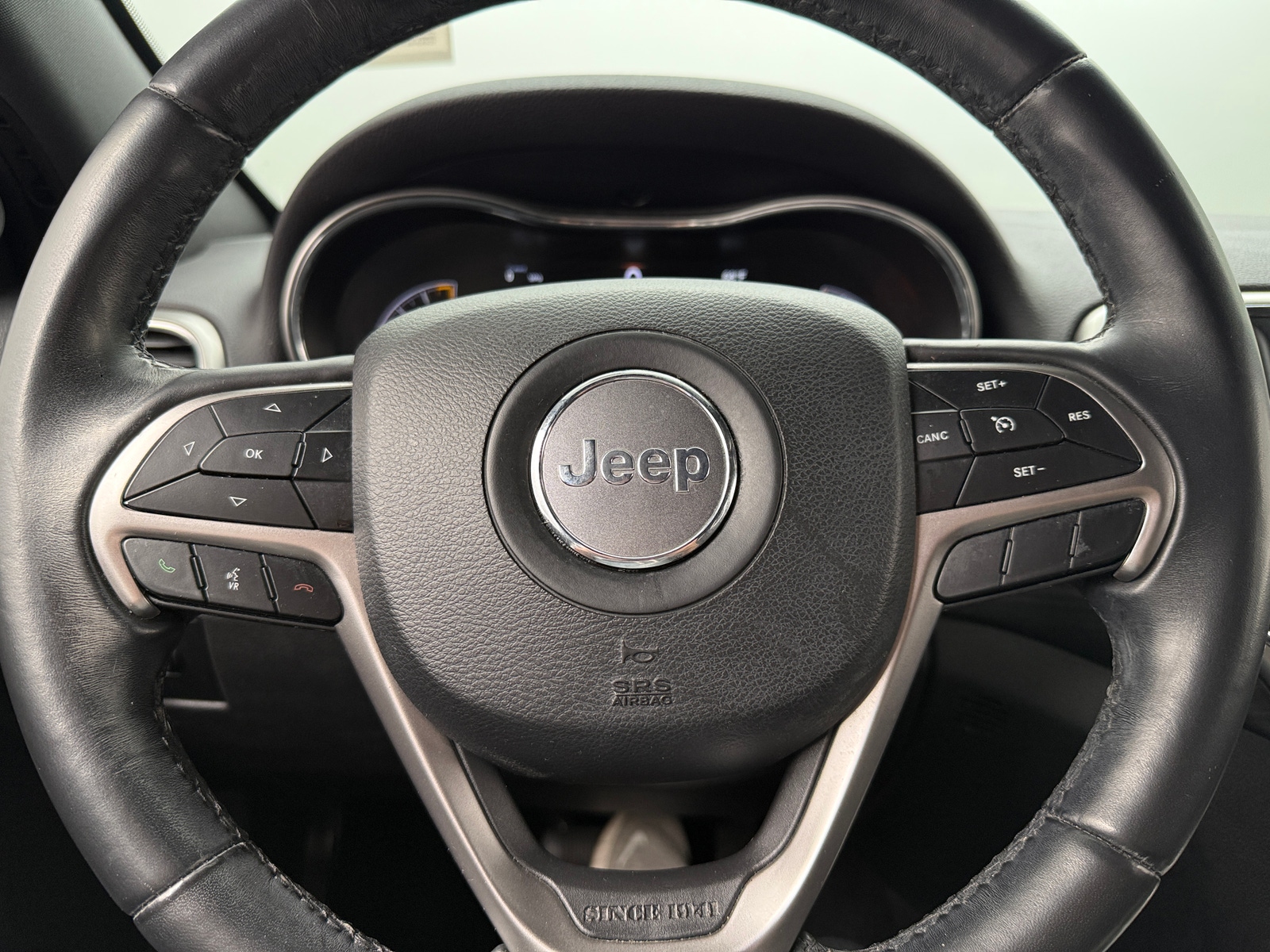Thumbnail: 2019 Jeep Grand Cherokee - 5