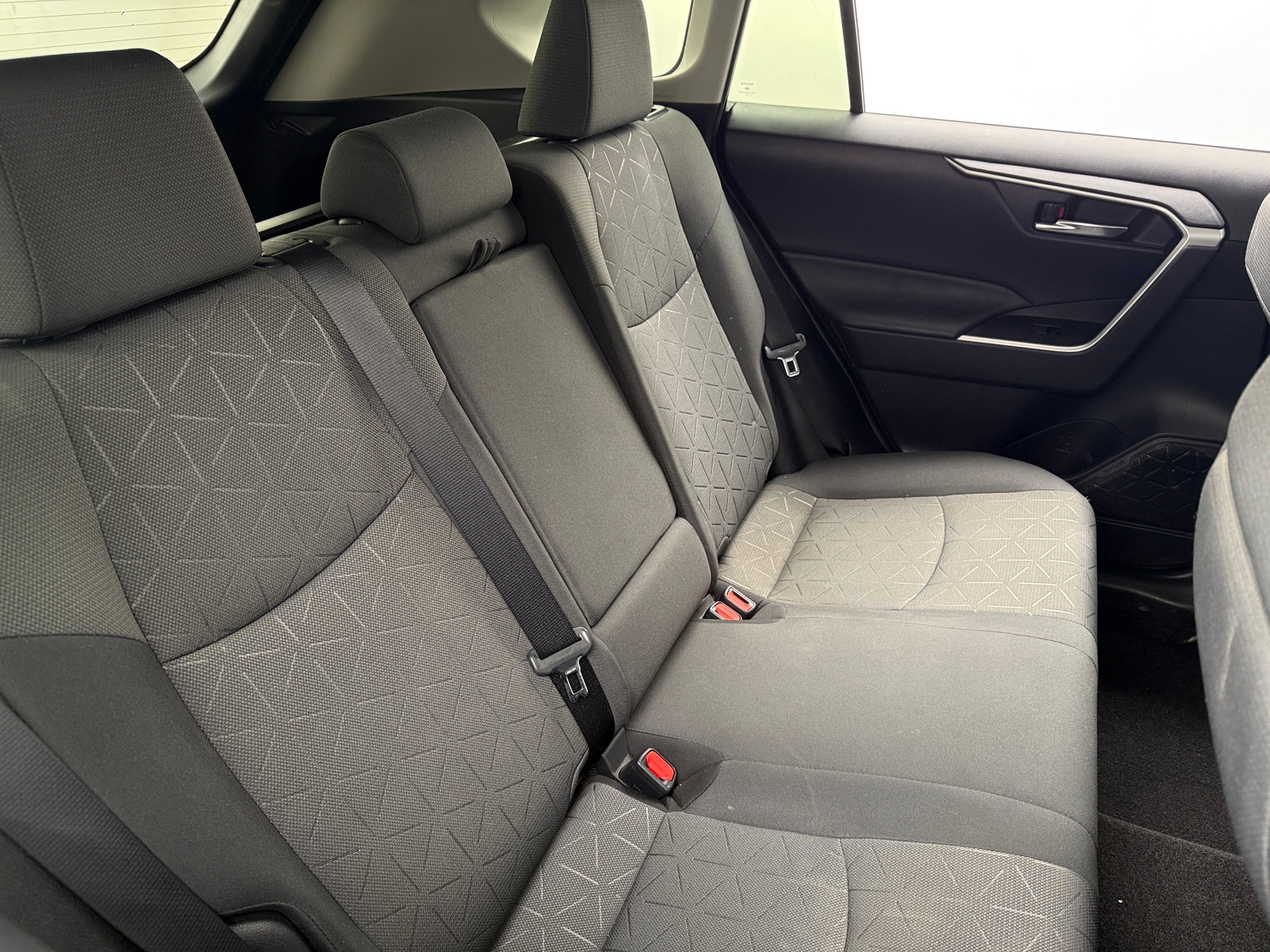 Thumbnail: 2021 Toyota RAV4 - 6