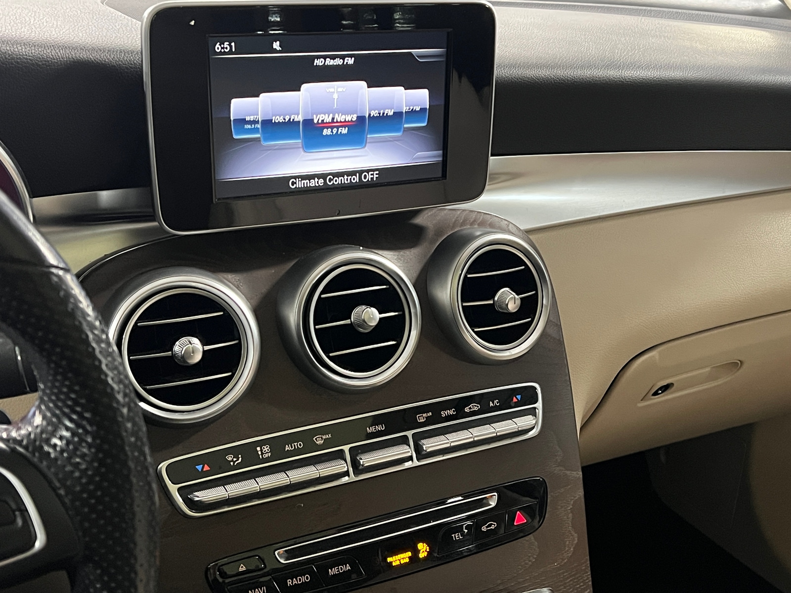 Thumbnail: 2019 Mercedes-Benz GLC - 3