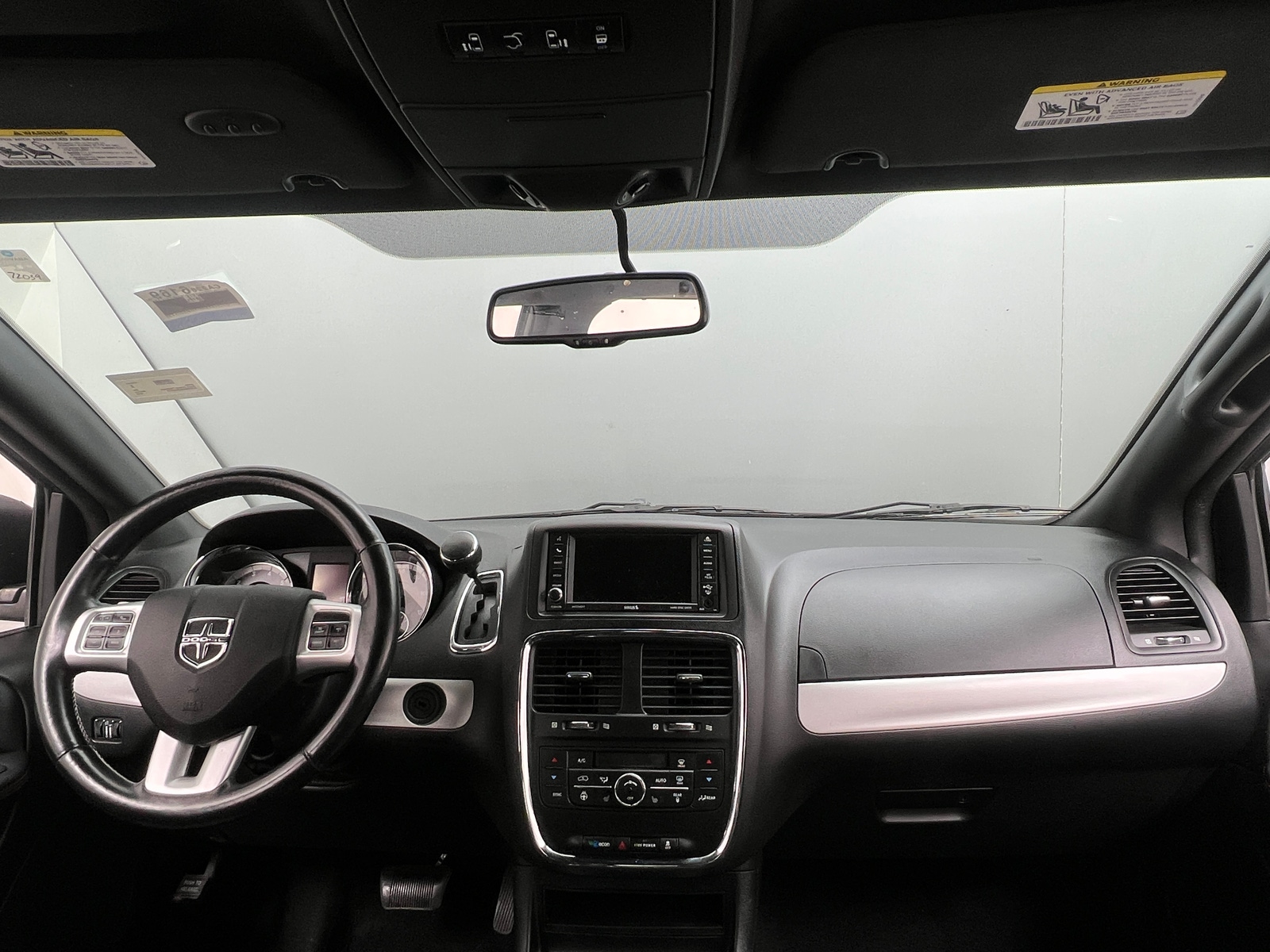 Thumbnail: 2018 Dodge Grand Caravan - 2