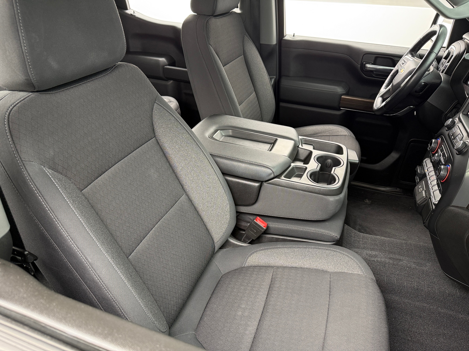 Thumbnail: 2020 Chevrolet Silverado 1500 - 2