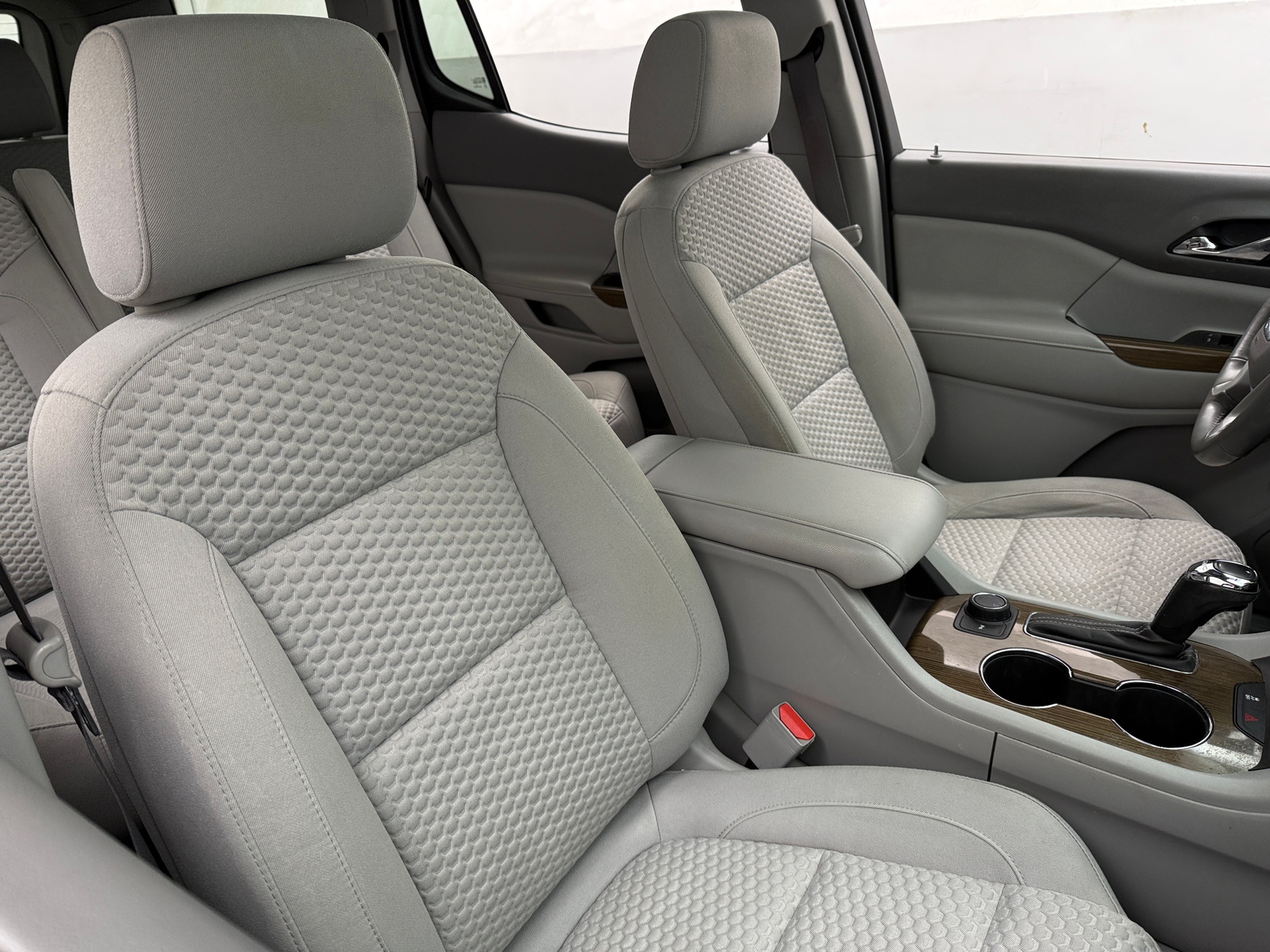 Thumbnail: 2018 GMC Acadia - 2