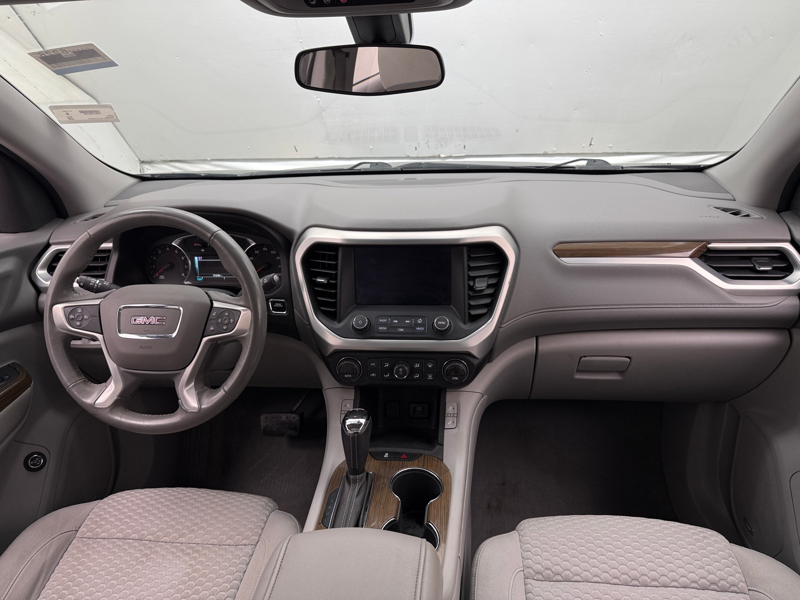 Thumbnail: 2018 GMC Acadia - 3