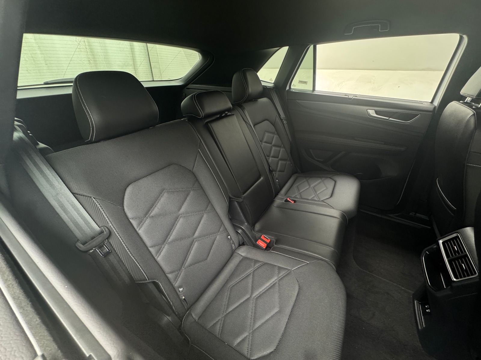 Thumbnail: 2025 Volkswagen Atlas - 5