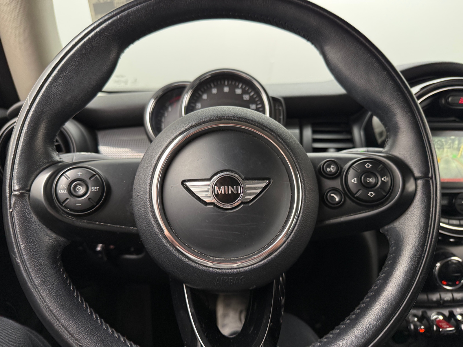 Thumbnail: 2018 MINI Cooper Hardtop - 3