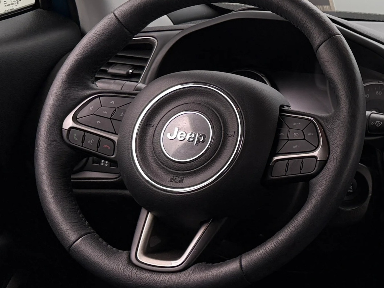 Thumbnail: 2022 Jeep Renegade - 4