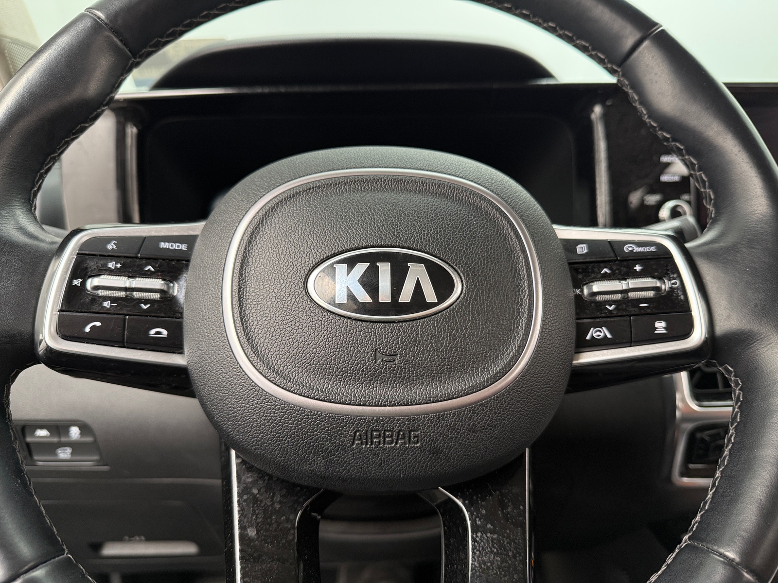 Thumbnail: 2021 Kia Sorento - 4