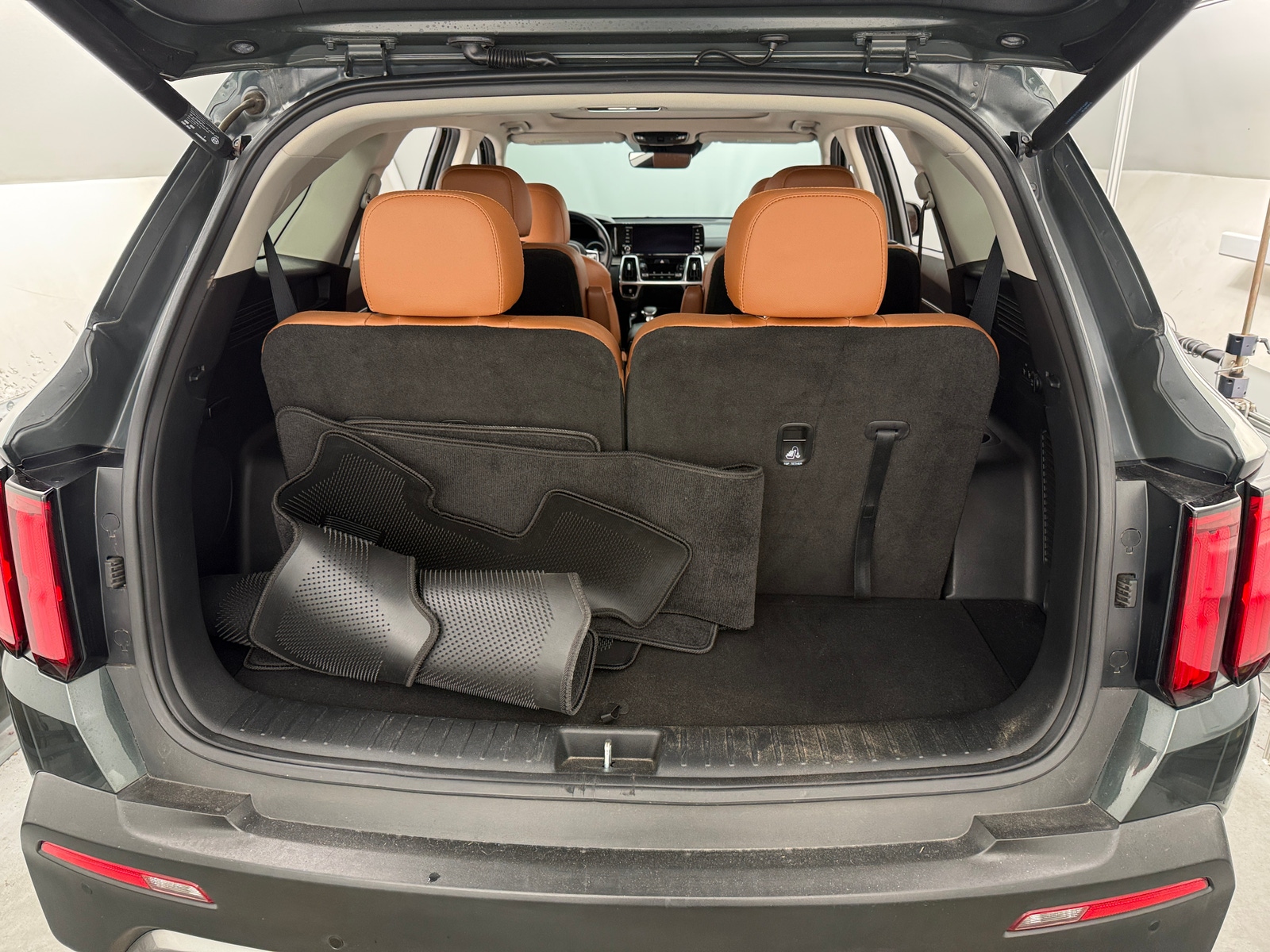 Thumbnail: 2021 Kia Sorento - 6