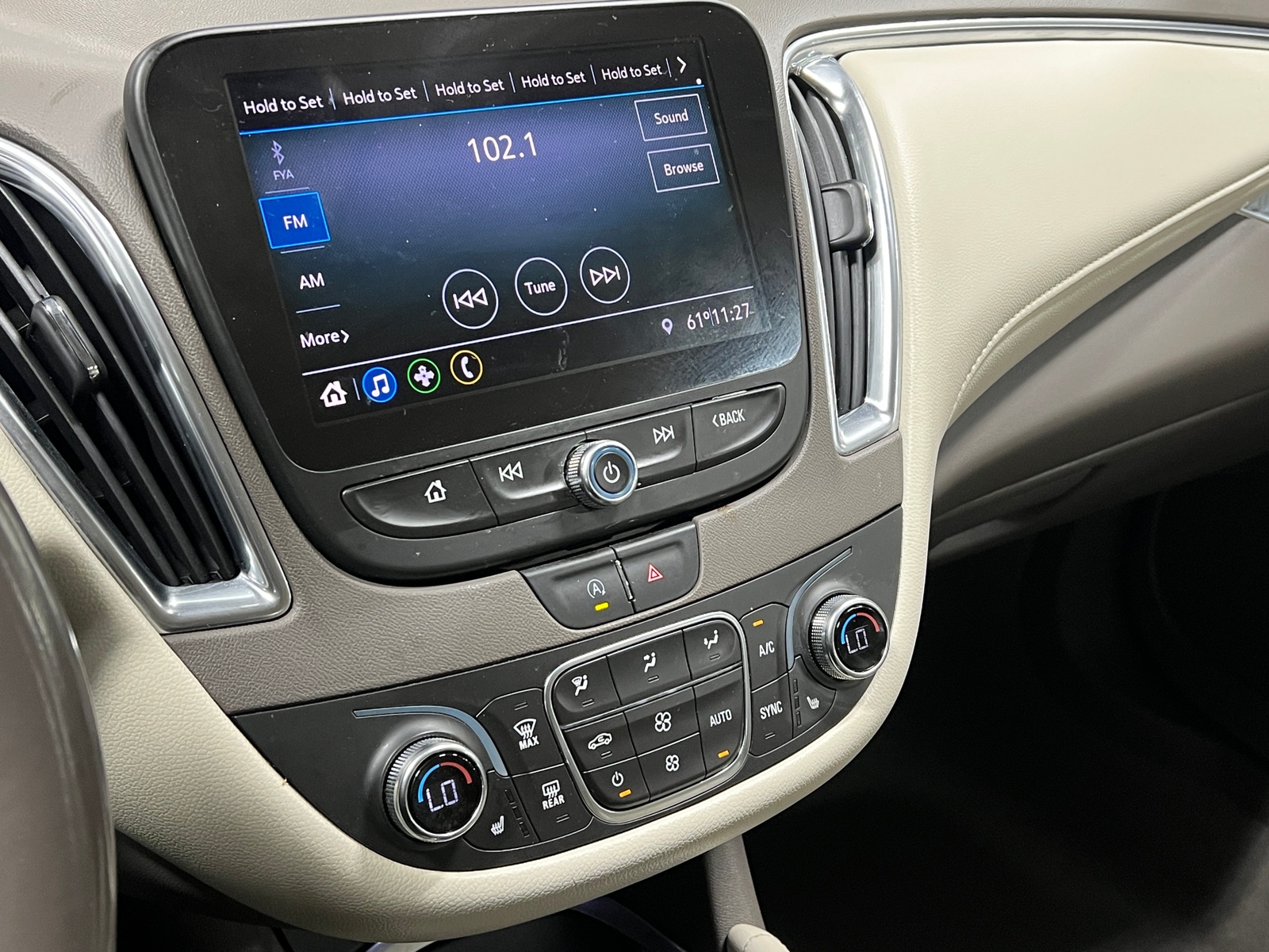 Thumbnail: 2020 Chevrolet Malibu - 4