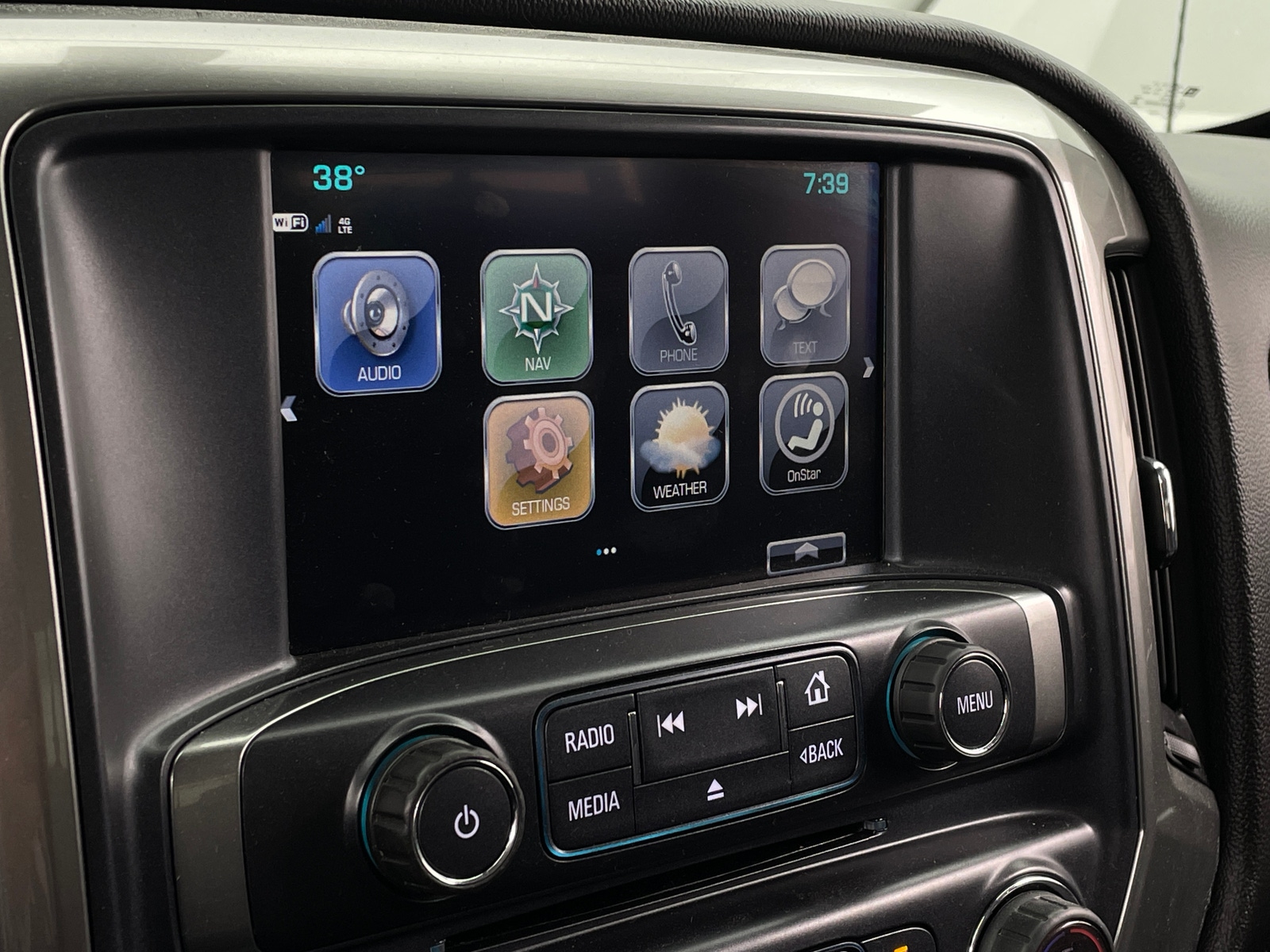 Thumbnail: 2018 Chevrolet Silverado 1500 - 4