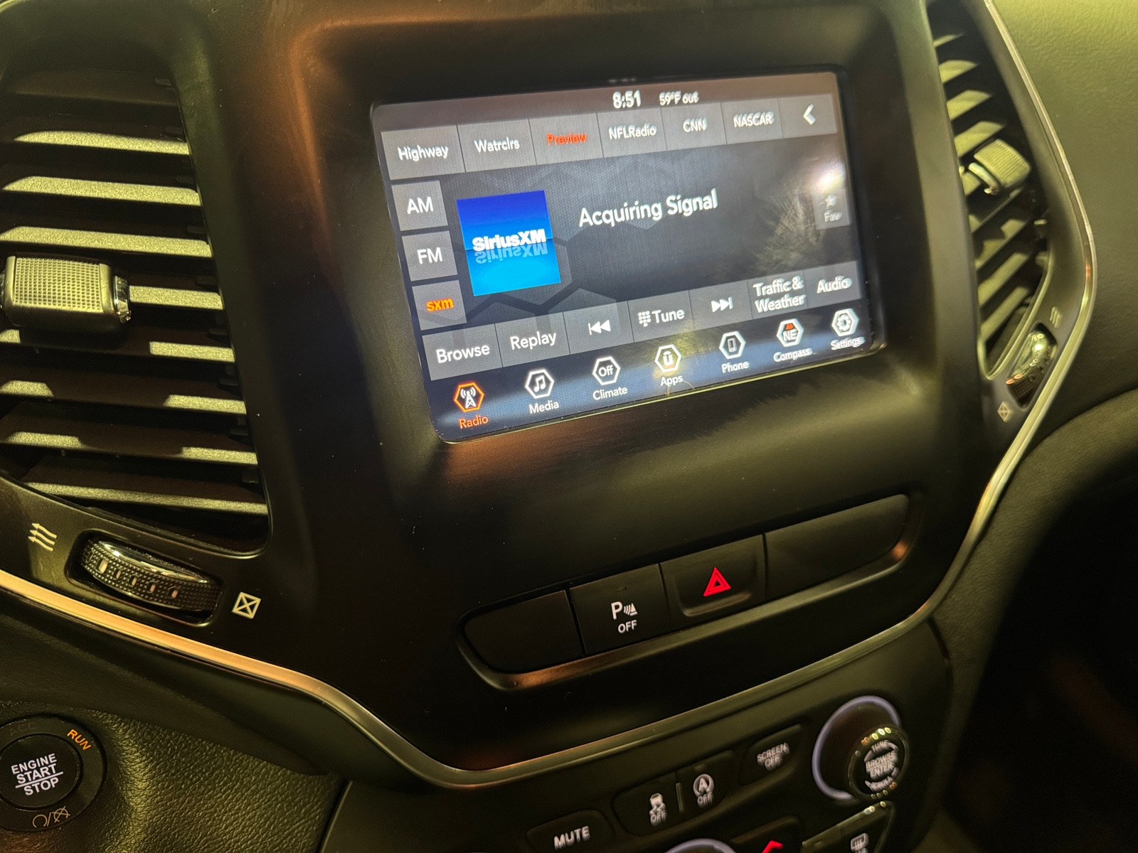 Thumbnail: 2019 Jeep Cherokee - 4