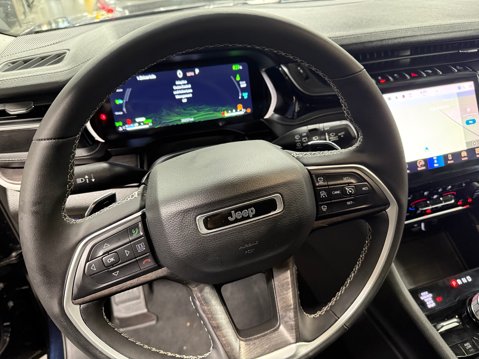 Thumbnail: 2023 Jeep Grand Cherokee - 4