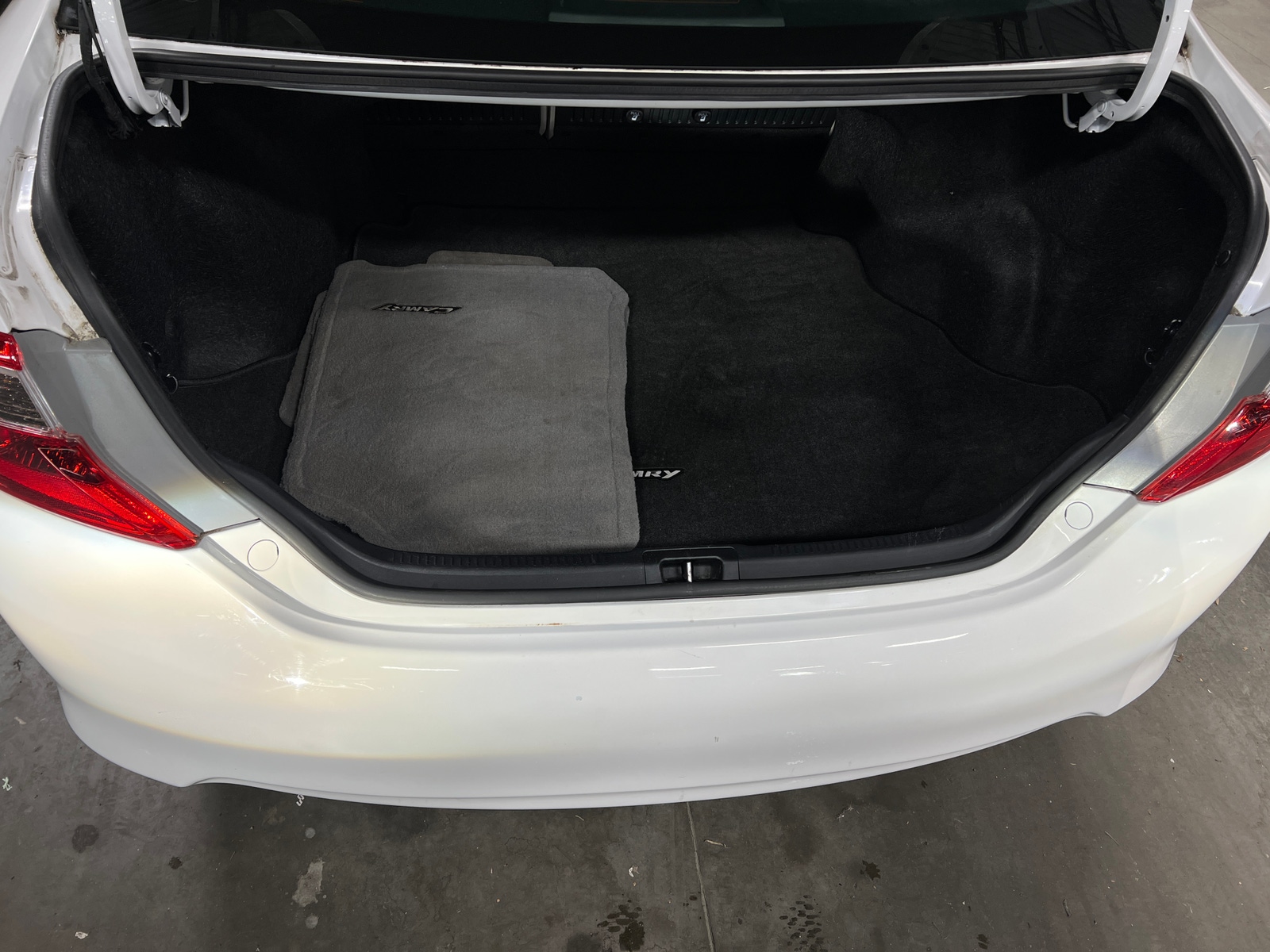 Thumbnail: 2013 Toyota Camry - 7