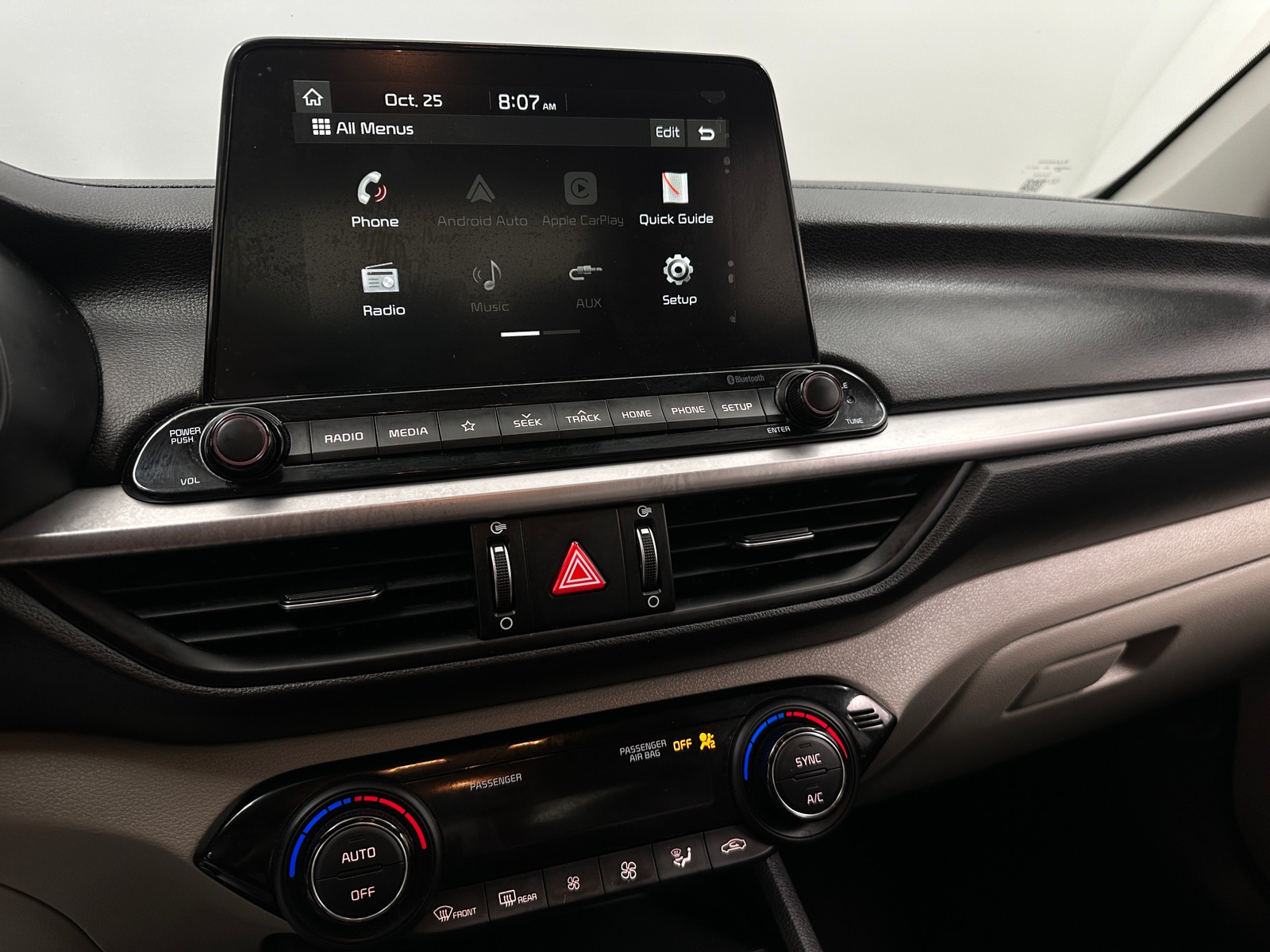 Thumbnail: 2019 Kia Forte - 4