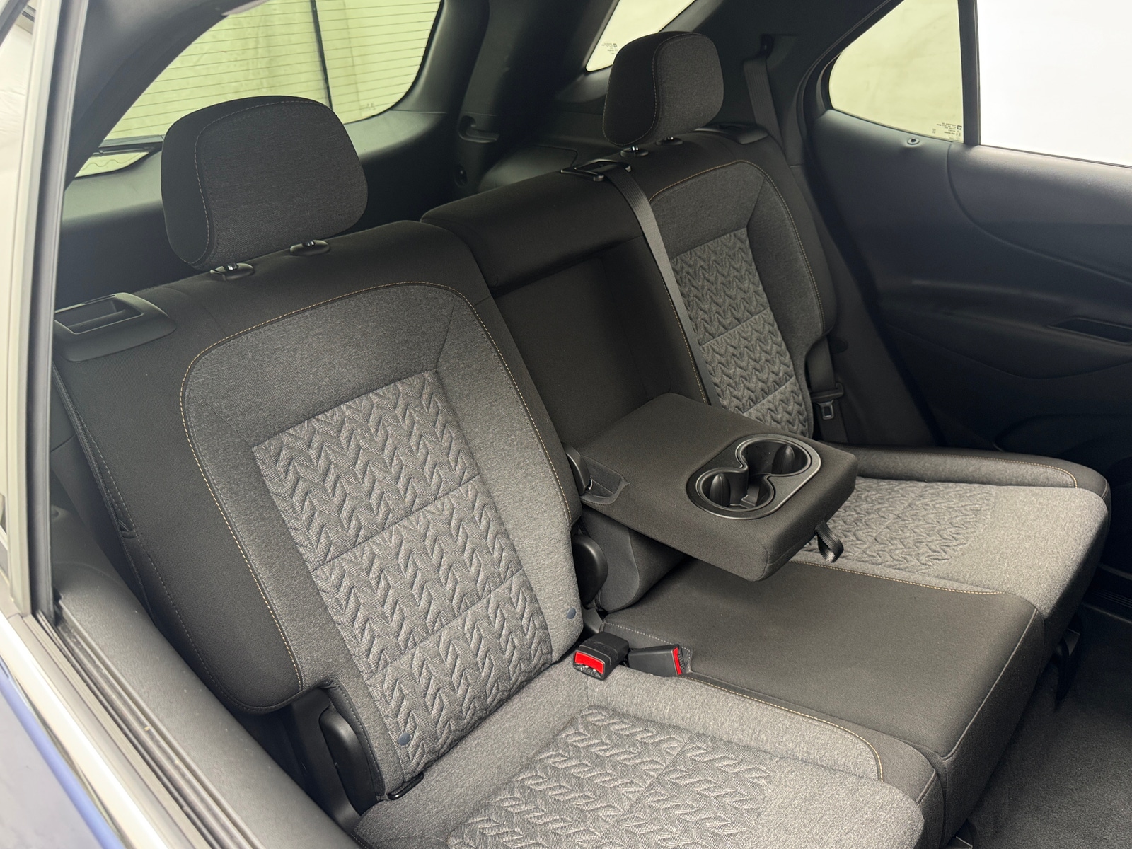 Thumbnail: 2022 Chevrolet Equinox - 6