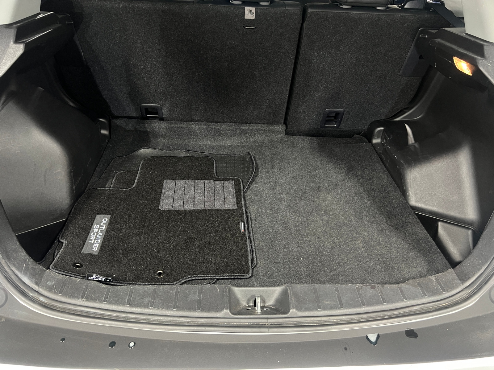 Thumbnail: 2024 Mitsubishi Outlander Sport - 6