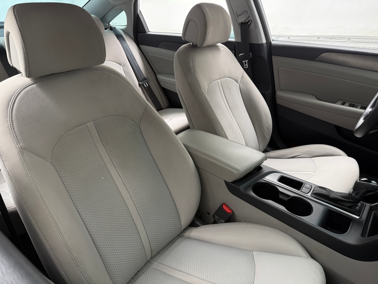 Thumbnail: 2015 Hyundai Sonata - 2