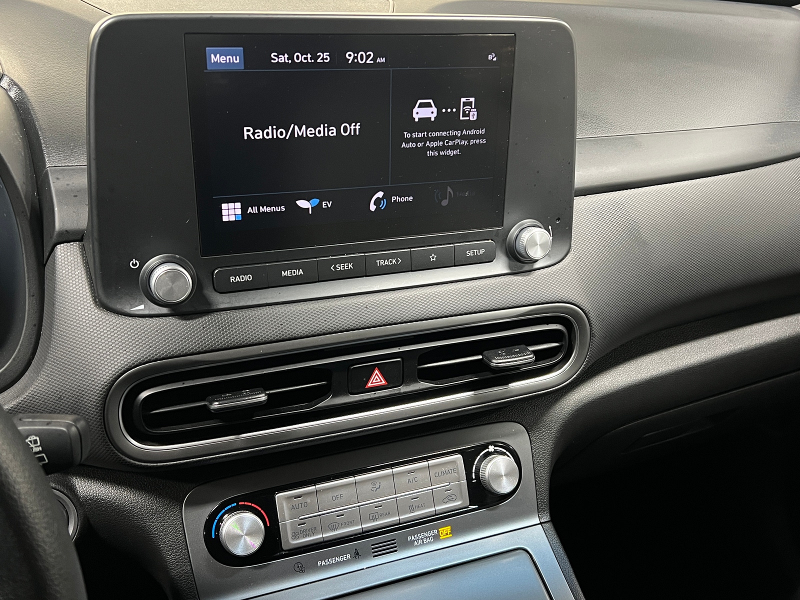 Thumbnail: 2023 Hyundai Kona - 4