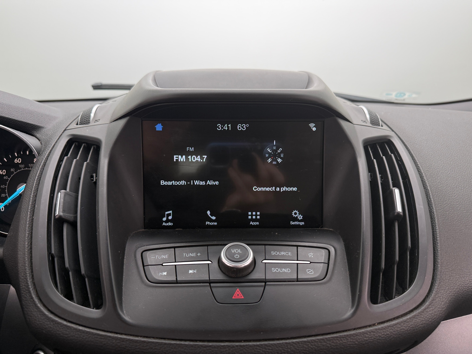 Thumbnail: 2019 Ford Escape - 4