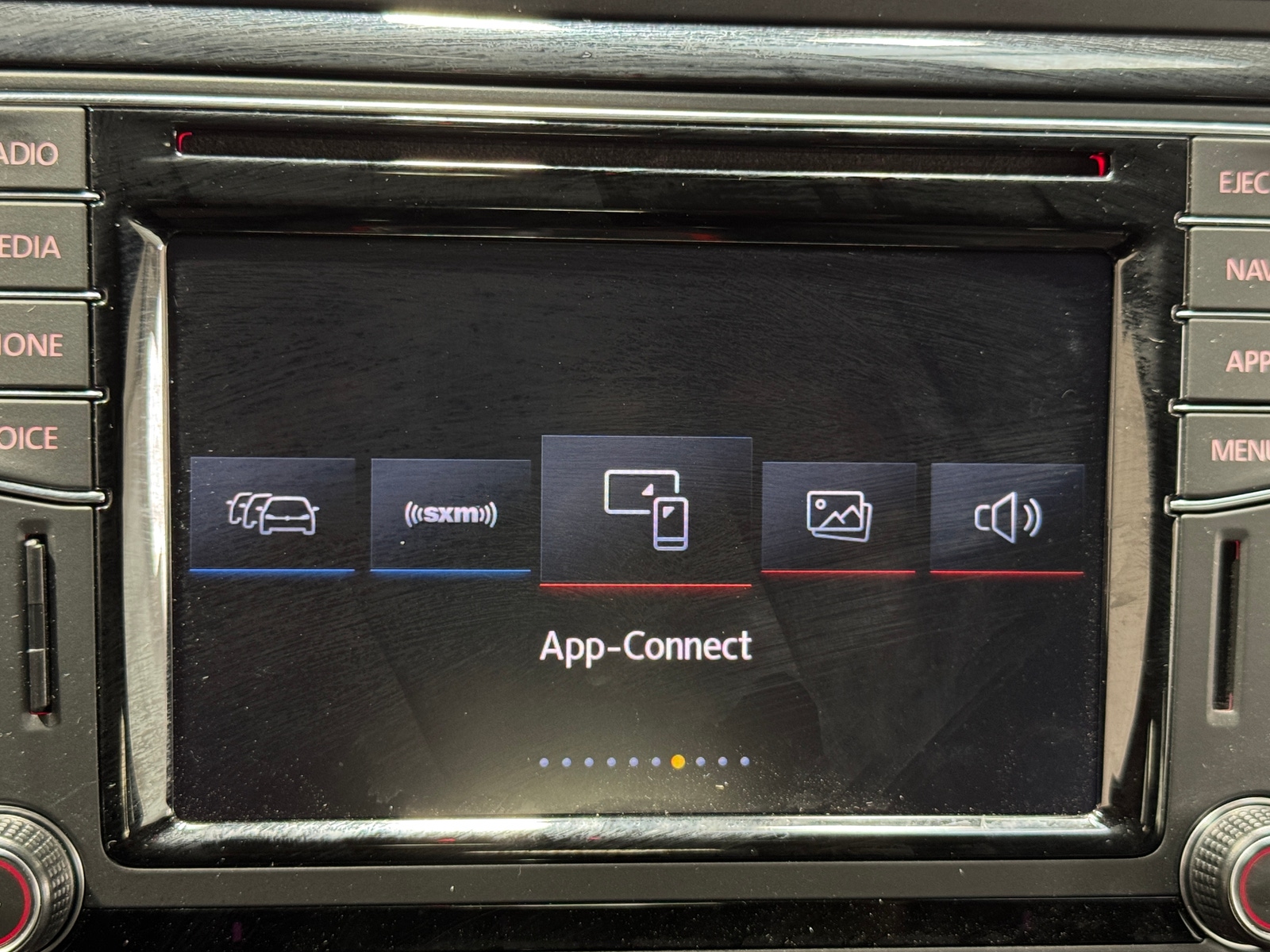 Thumbnail: 2019 Volkswagen Beetle - 3