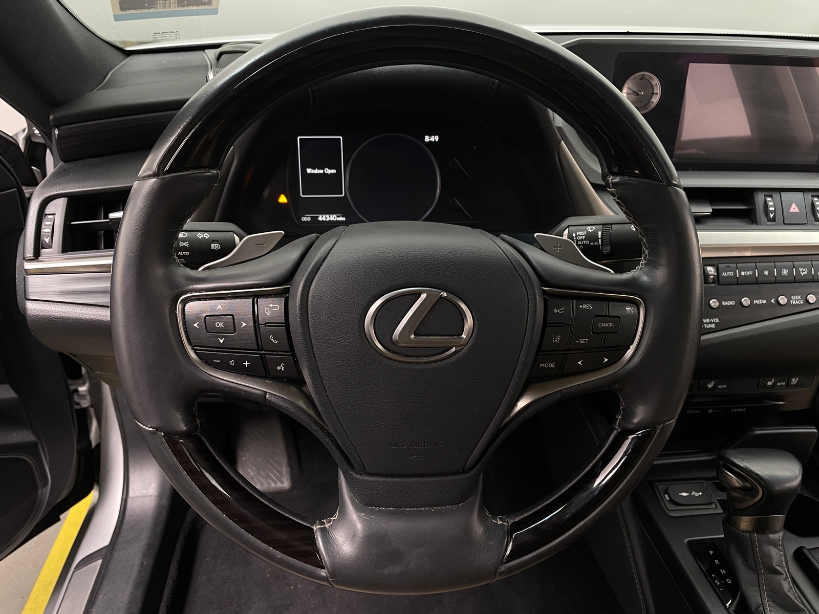 Thumbnail: 2020 Lexus ES - 5