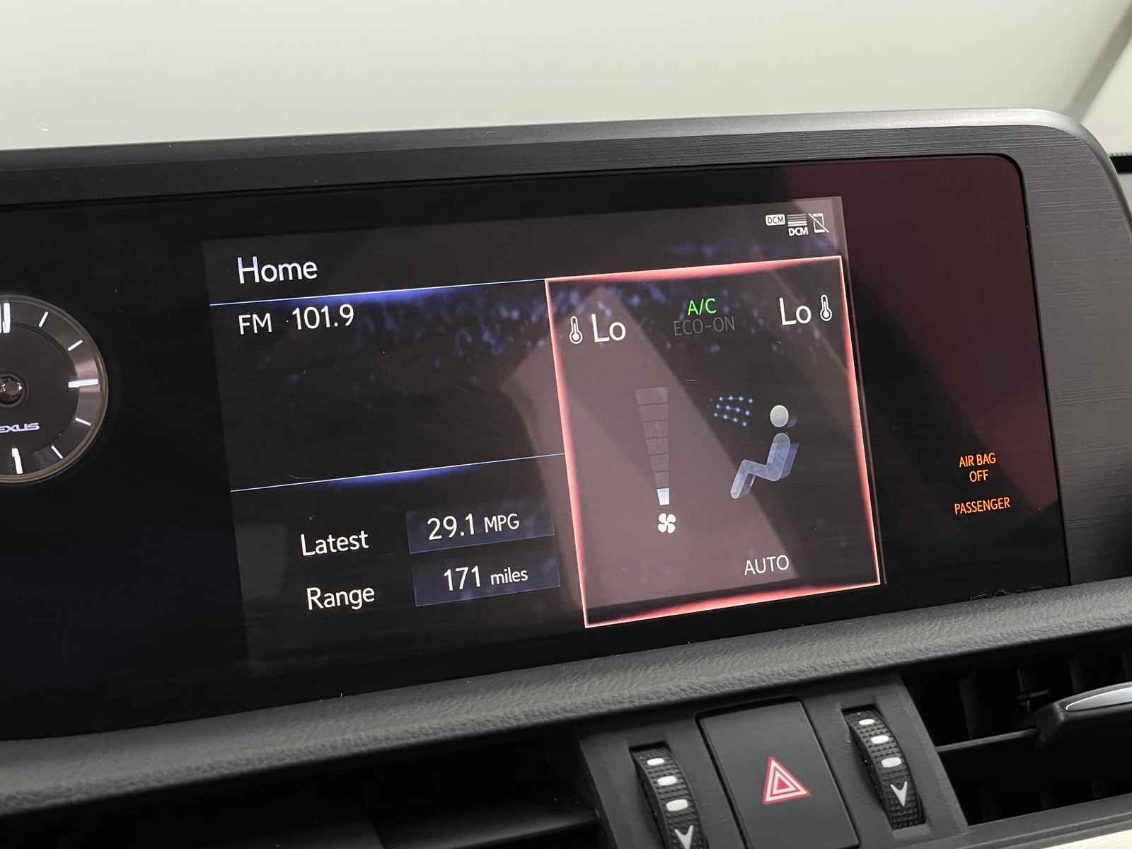 Thumbnail: 2020 Lexus ES - 4