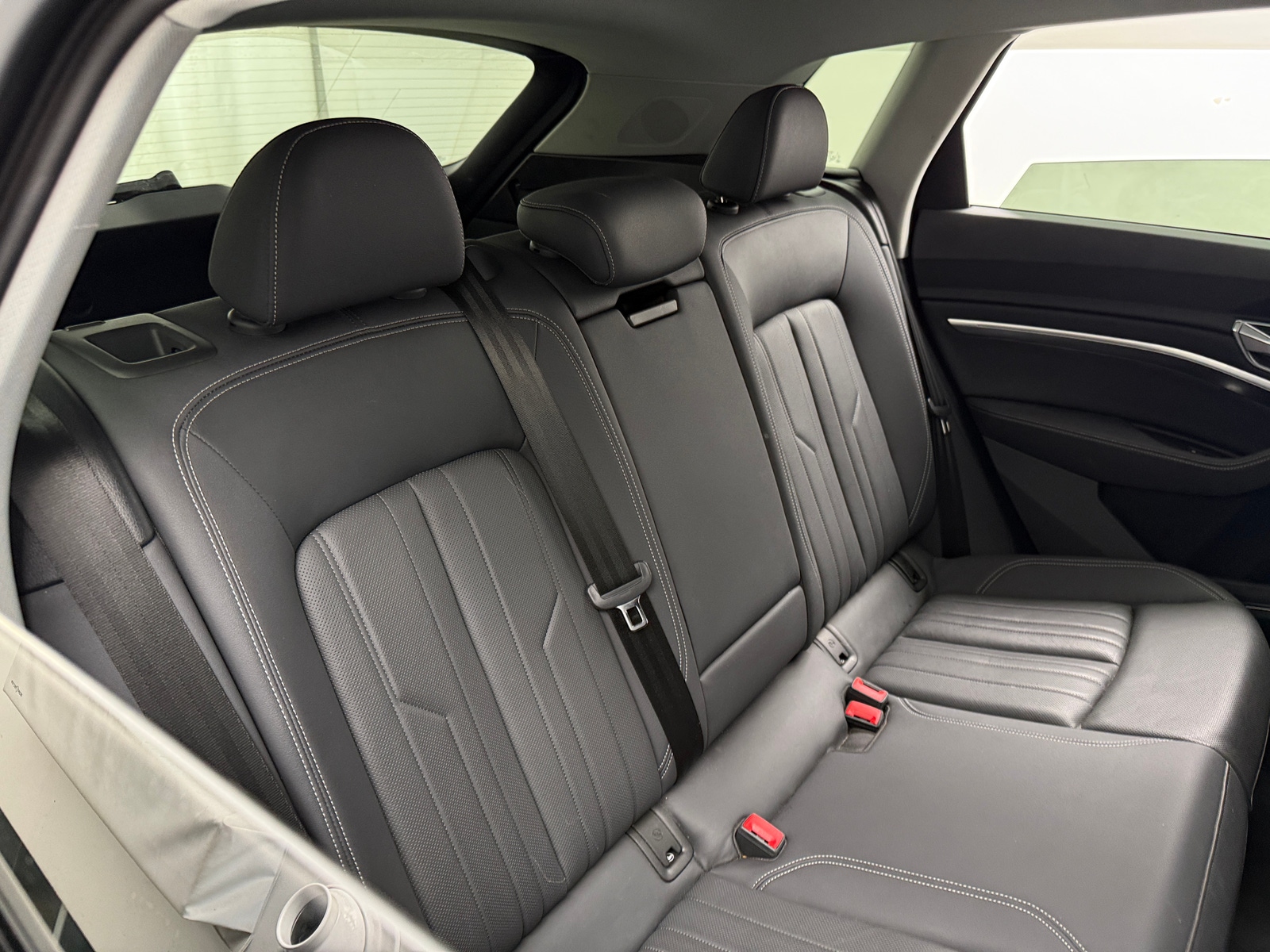 Thumbnail: 2021 Audi e-tron - 5