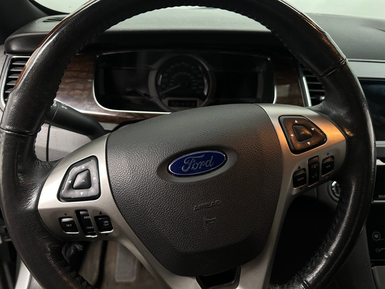 Thumbnail: 2018 Ford Taurus - 4