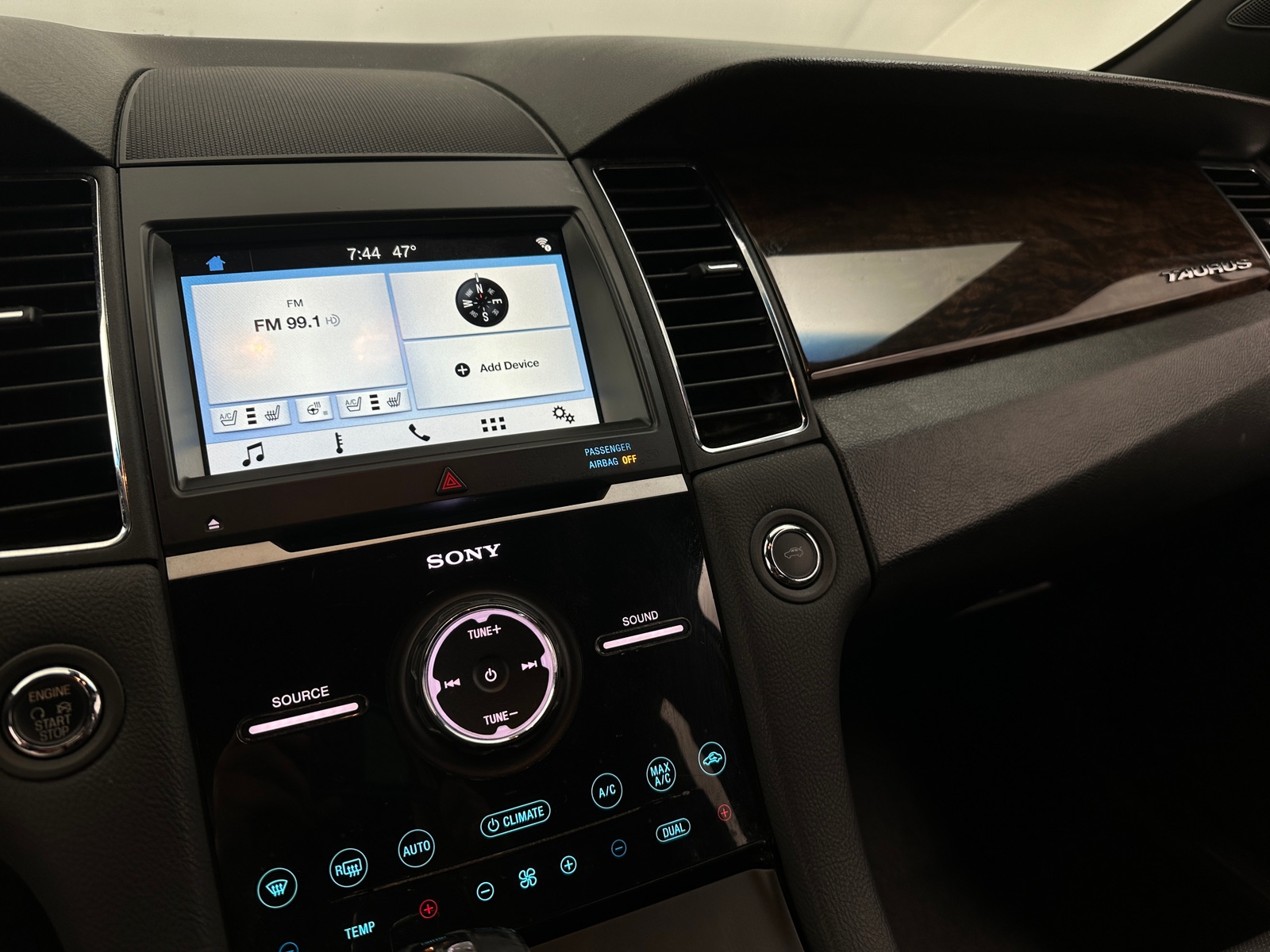 Thumbnail: 2018 Ford Taurus - 3