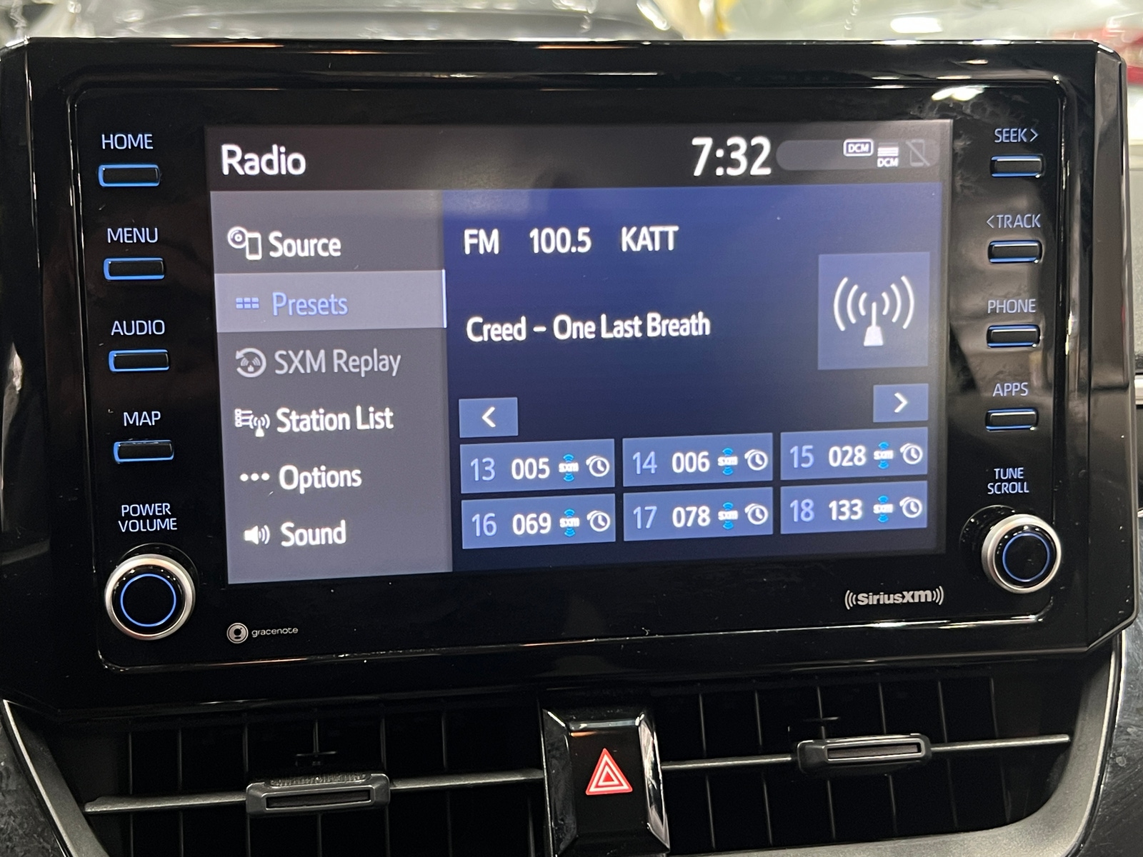 Thumbnail: 2022 Toyota Corolla - 4