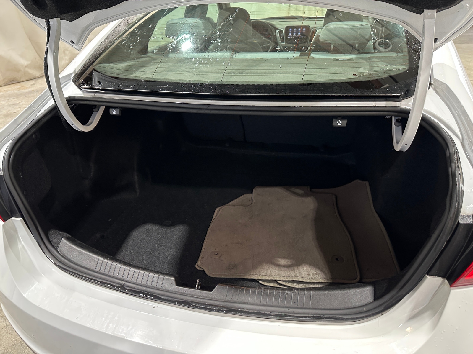 Thumbnail: 2023 Chevrolet Malibu - 7