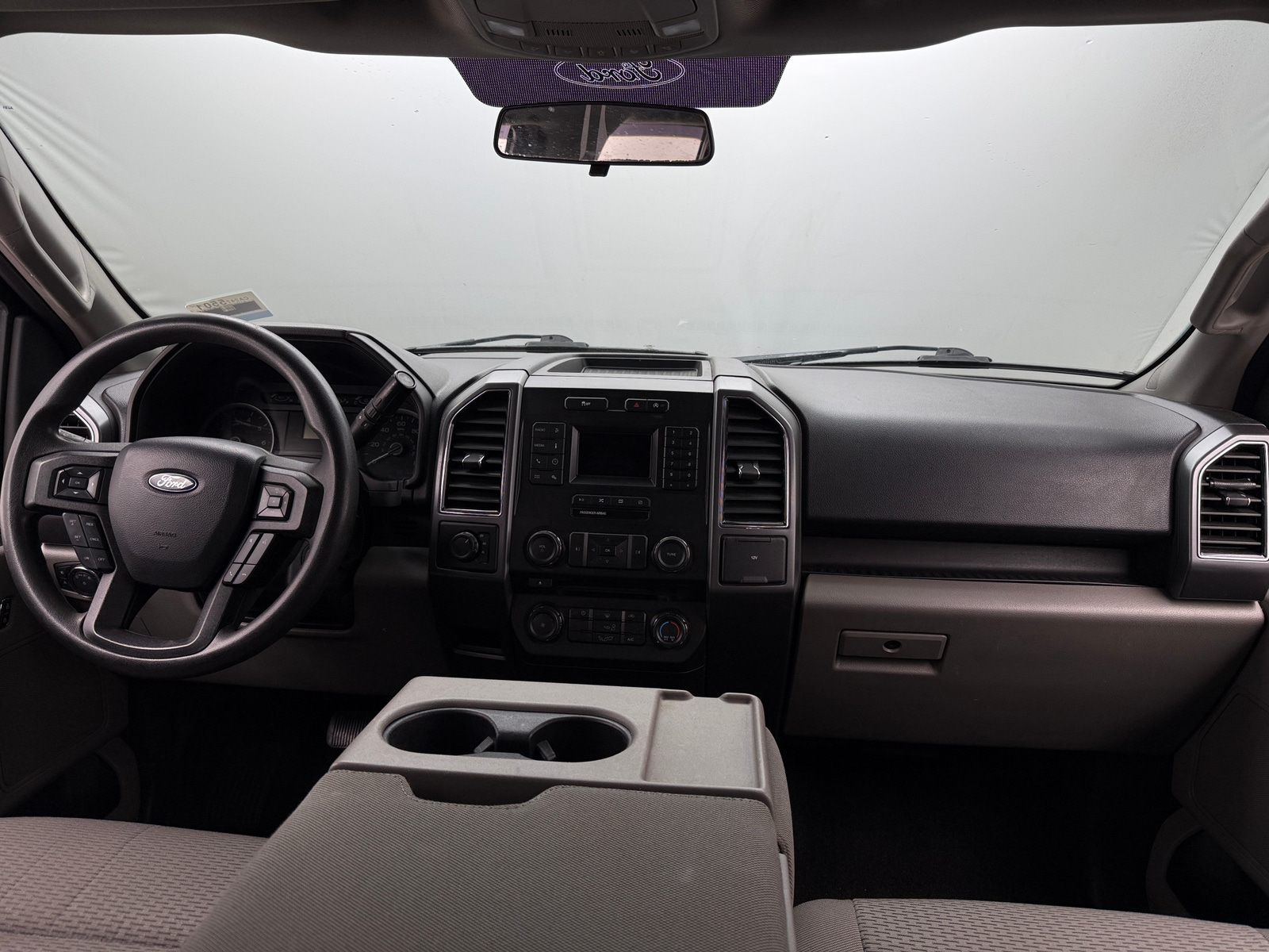 Thumbnail: 2018 Ford Econoline - 3