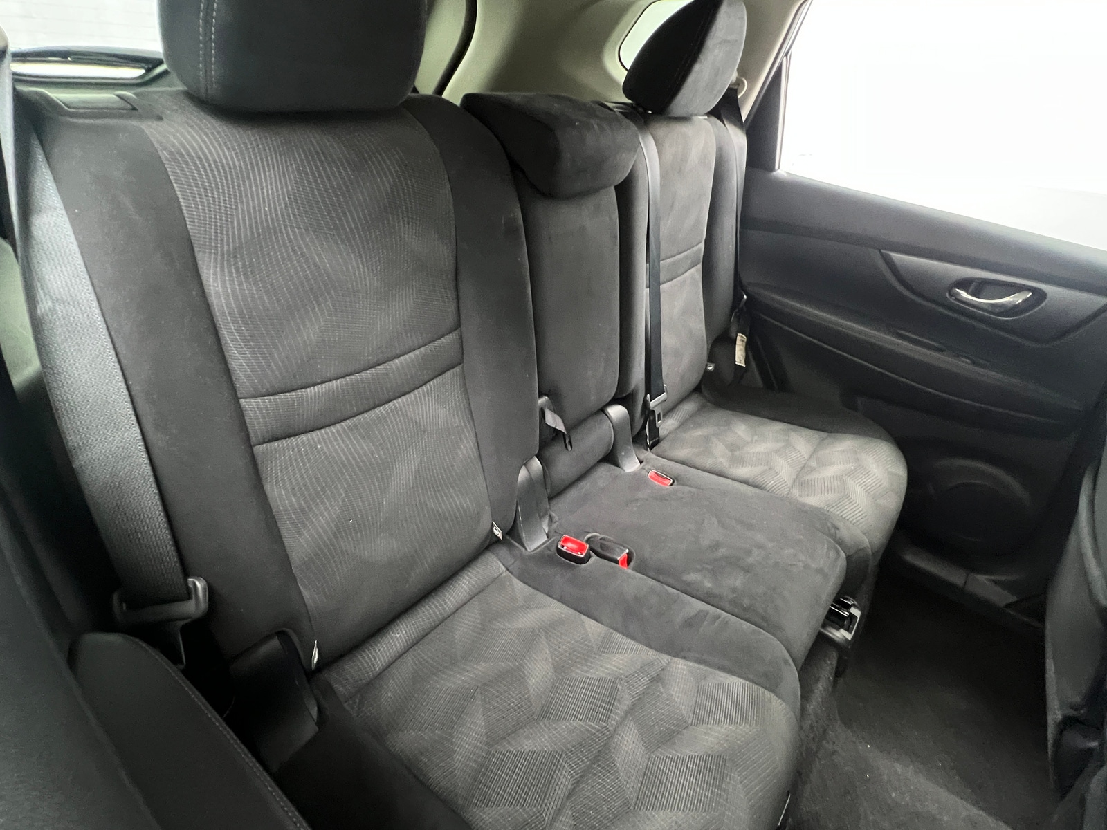 Thumbnail: 2016 Nissan Rogue - 6