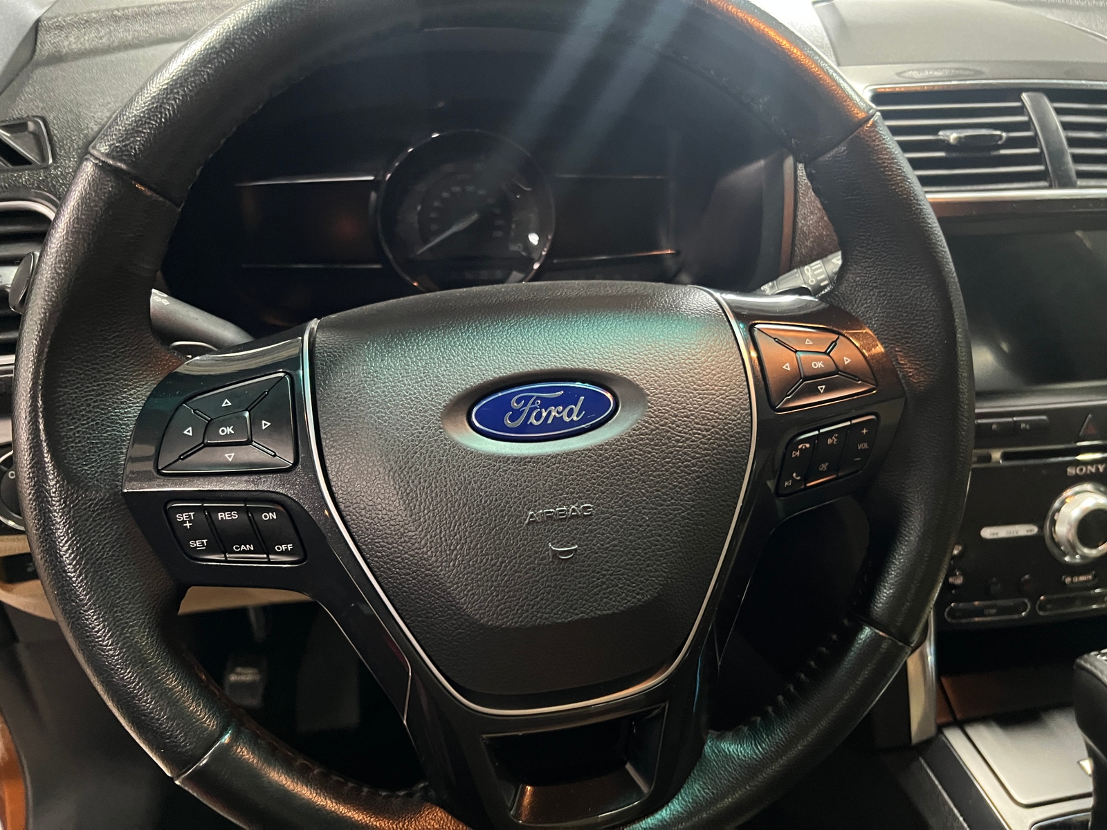 Thumbnail: 2017 Ford Explorer - 4