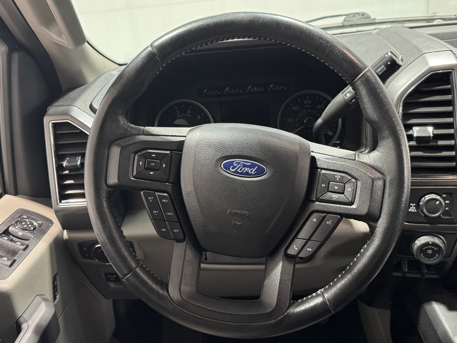 Thumbnail: 2020 Ford Econoline - 5