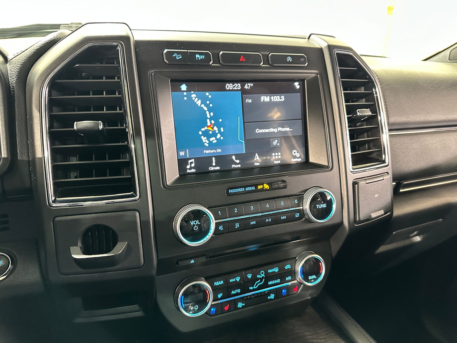 Thumbnail: 2018 Ford Expedition - 3