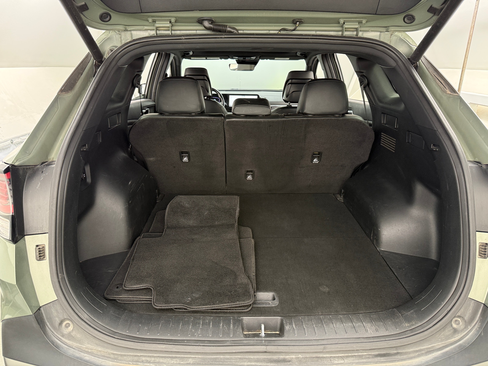 Thumbnail: 2023 Kia Sportage - 6