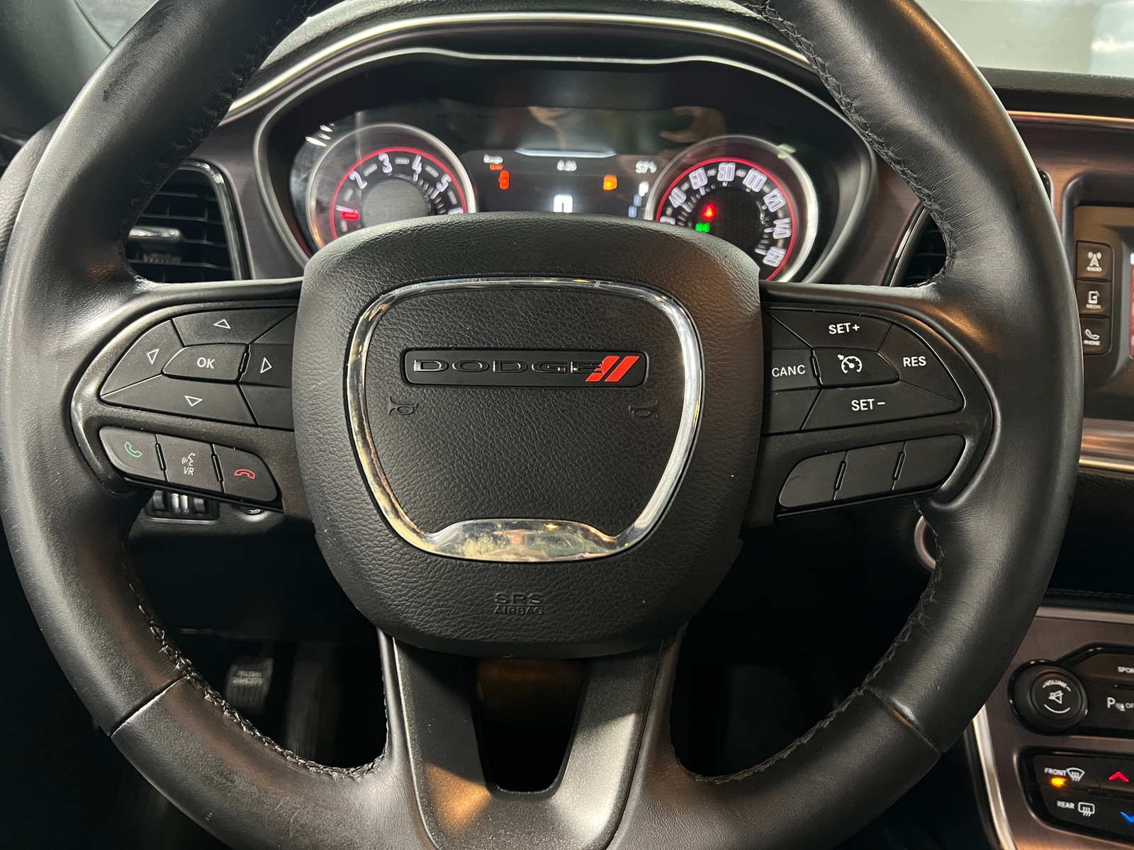 Thumbnail: 2016 Dodge Challenger - 4