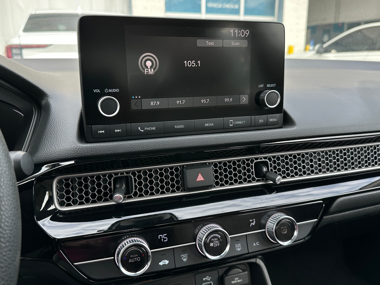 Thumbnail: 2024 Honda Civic - 4