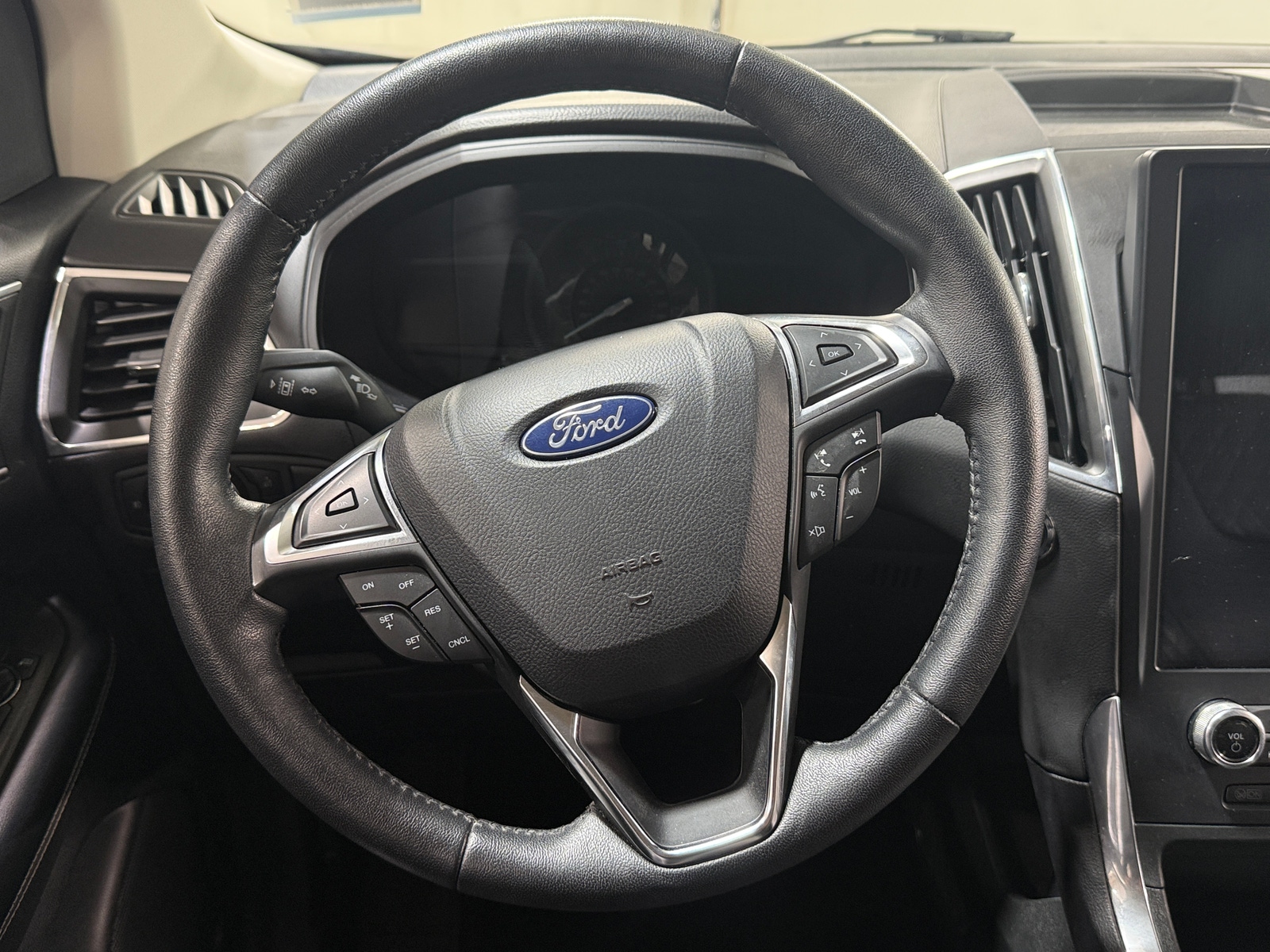 Thumbnail: 2024 Ford Edge - 4