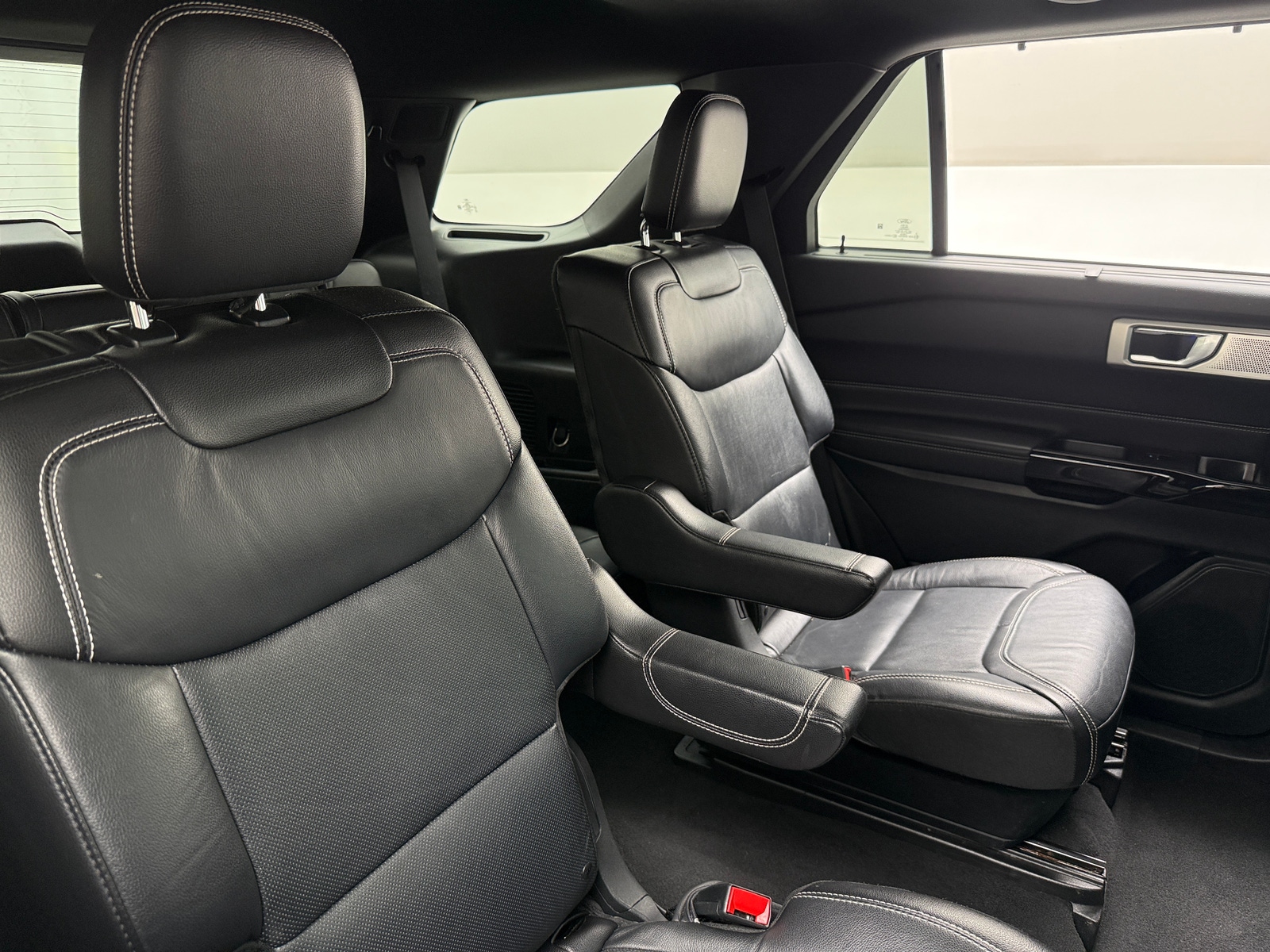 Thumbnail: 2022 Ford Explorer - 5