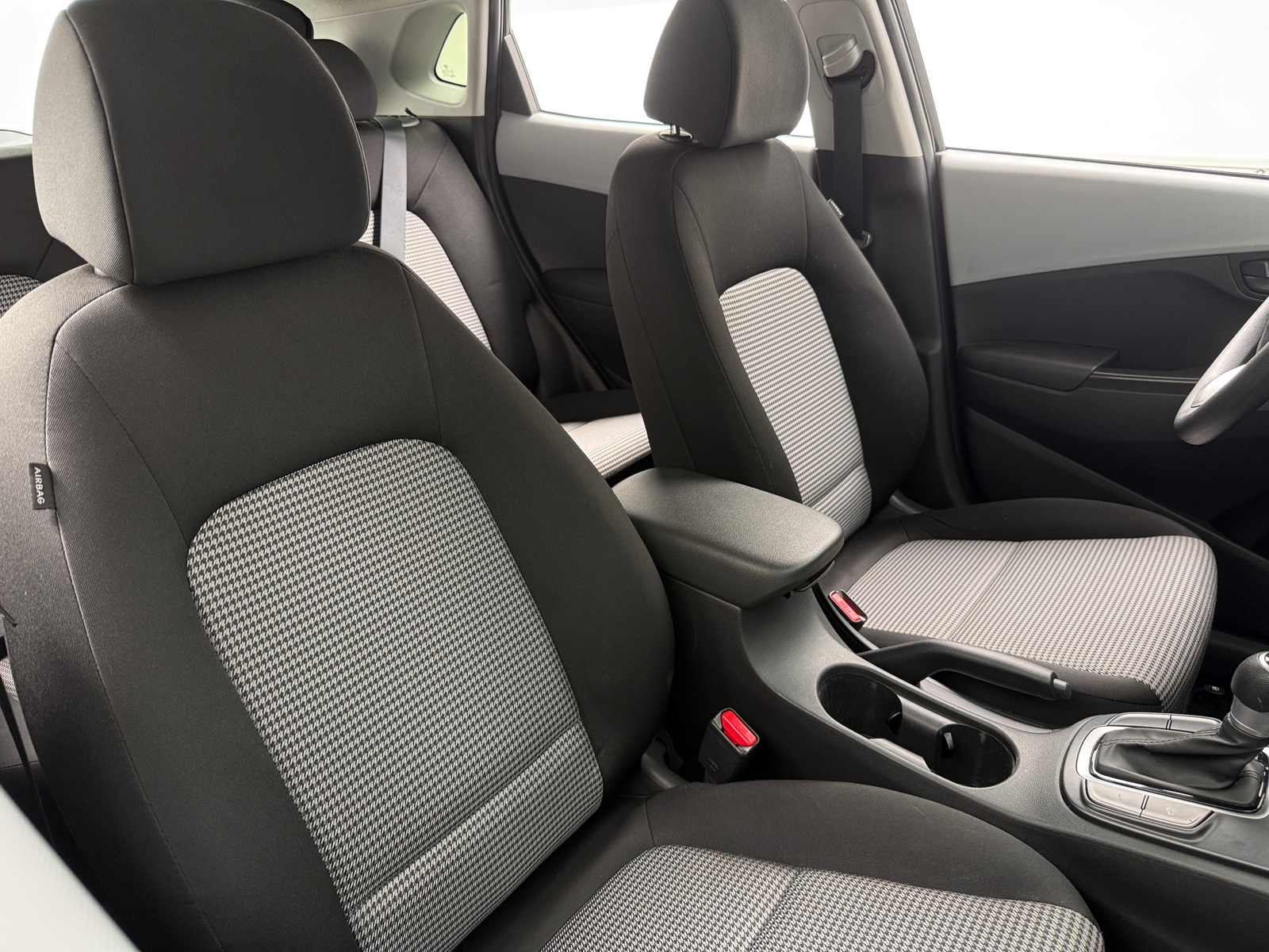 Thumbnail: 2021 Hyundai Kona - 2