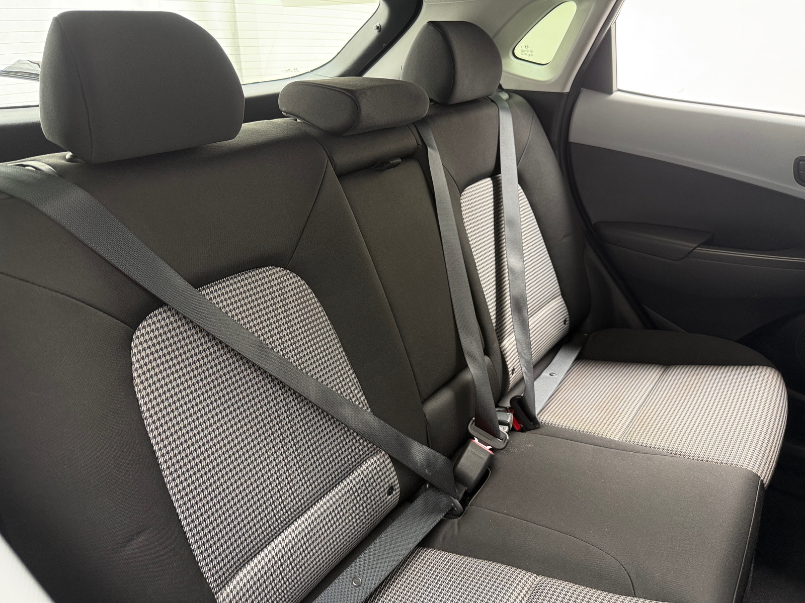 Thumbnail: 2021 Hyundai Kona - 6