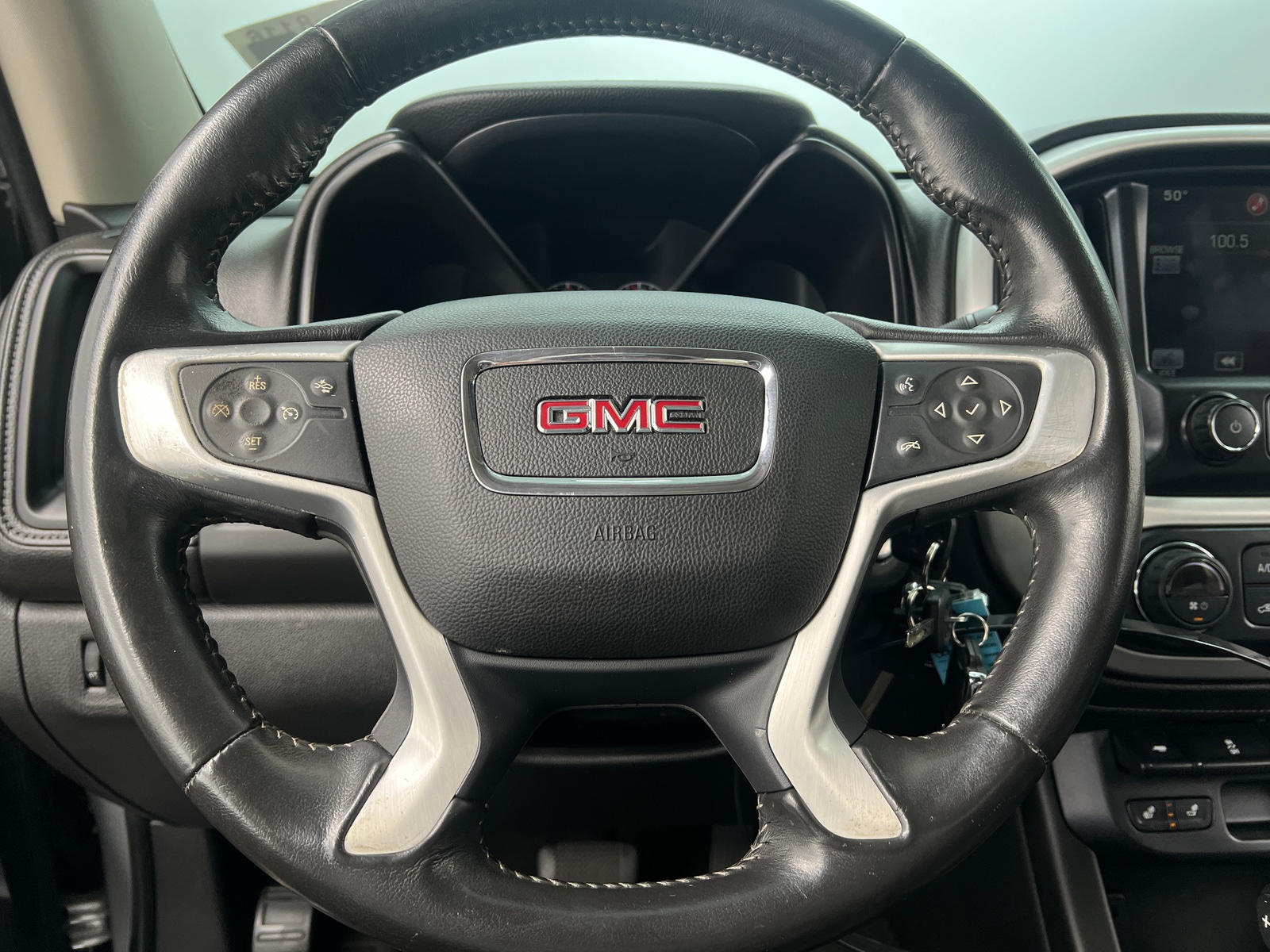 Thumbnail: 2015 GMC Canyon - 4